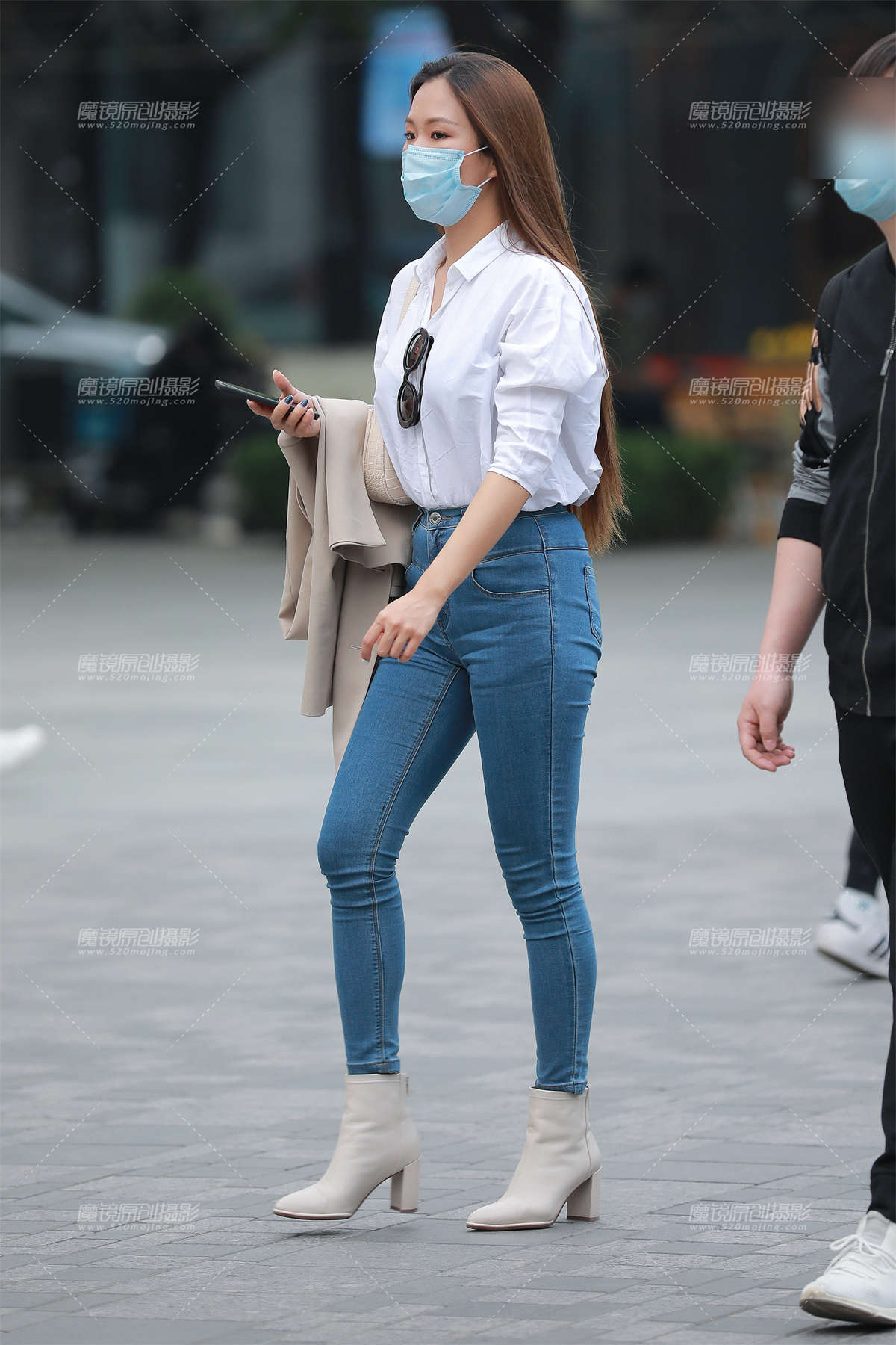 图片[2]-蓝色牛仔裤女朋友-日更街拍