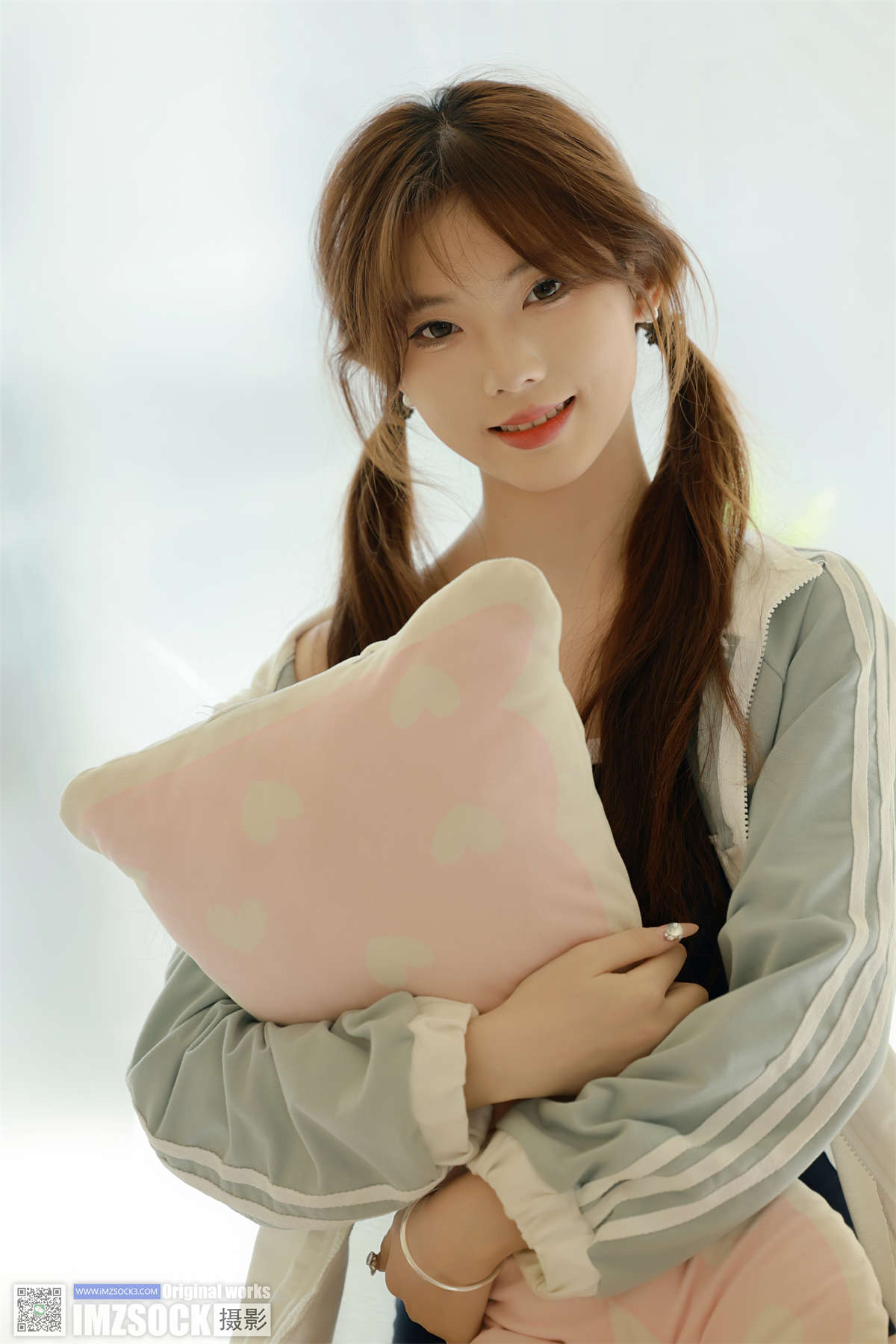 图片[2]-MZSOCK-2024 No.001 小佳-日更街拍