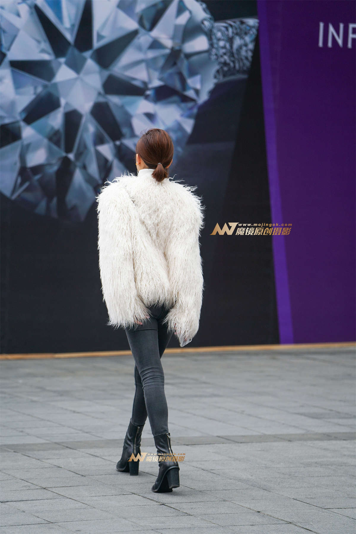 图片[2]-冬季只有看颜值白衣美少女-日更街拍