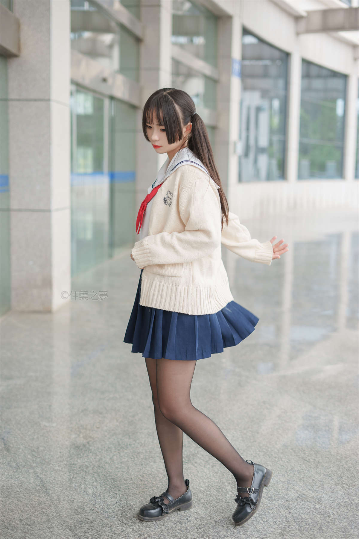 图片[2]-轻兰映画 SPL.012 JK黑丝平底鞋-日更街拍