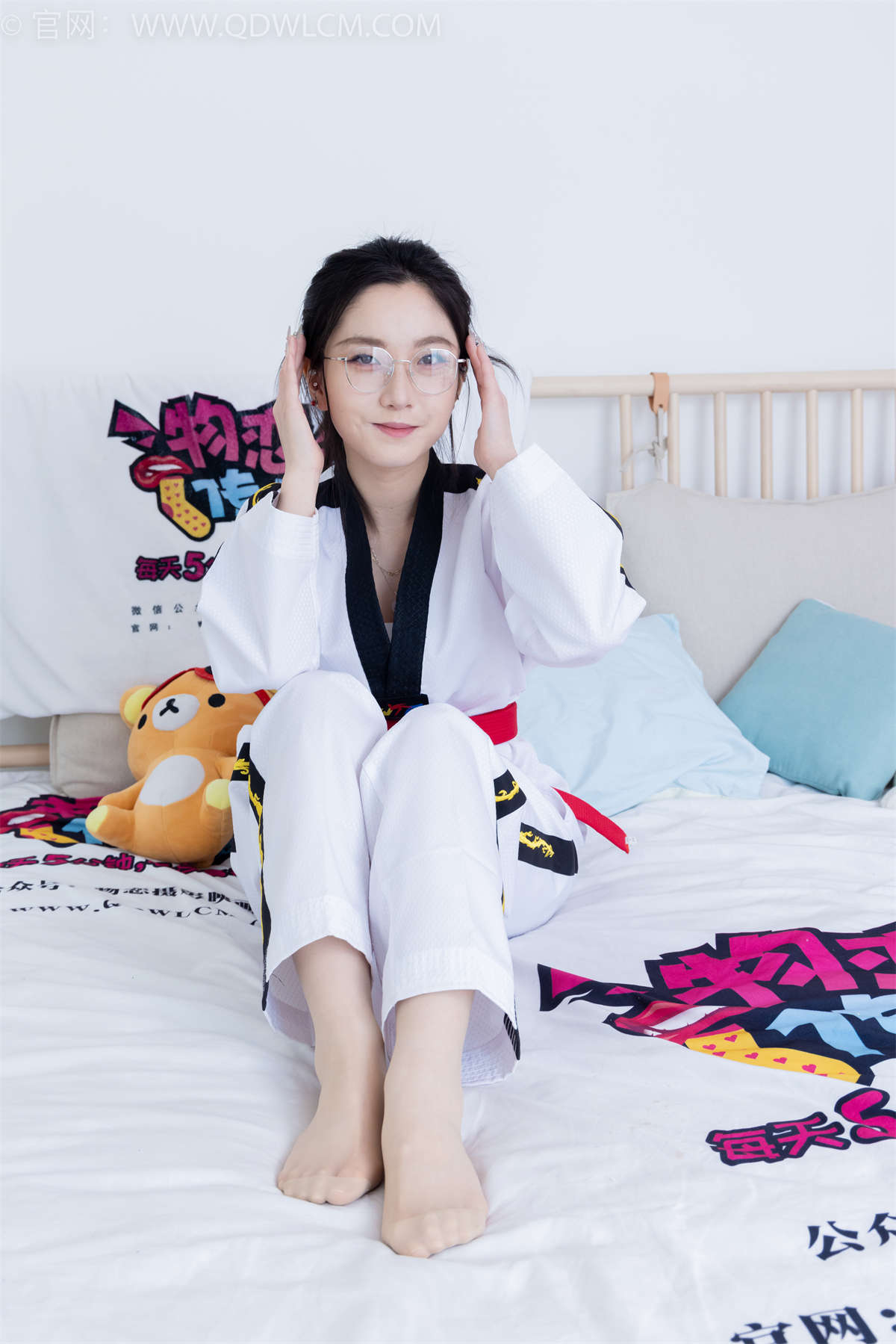 物恋传媒 NO.1867 川川-予你同行-日更街拍