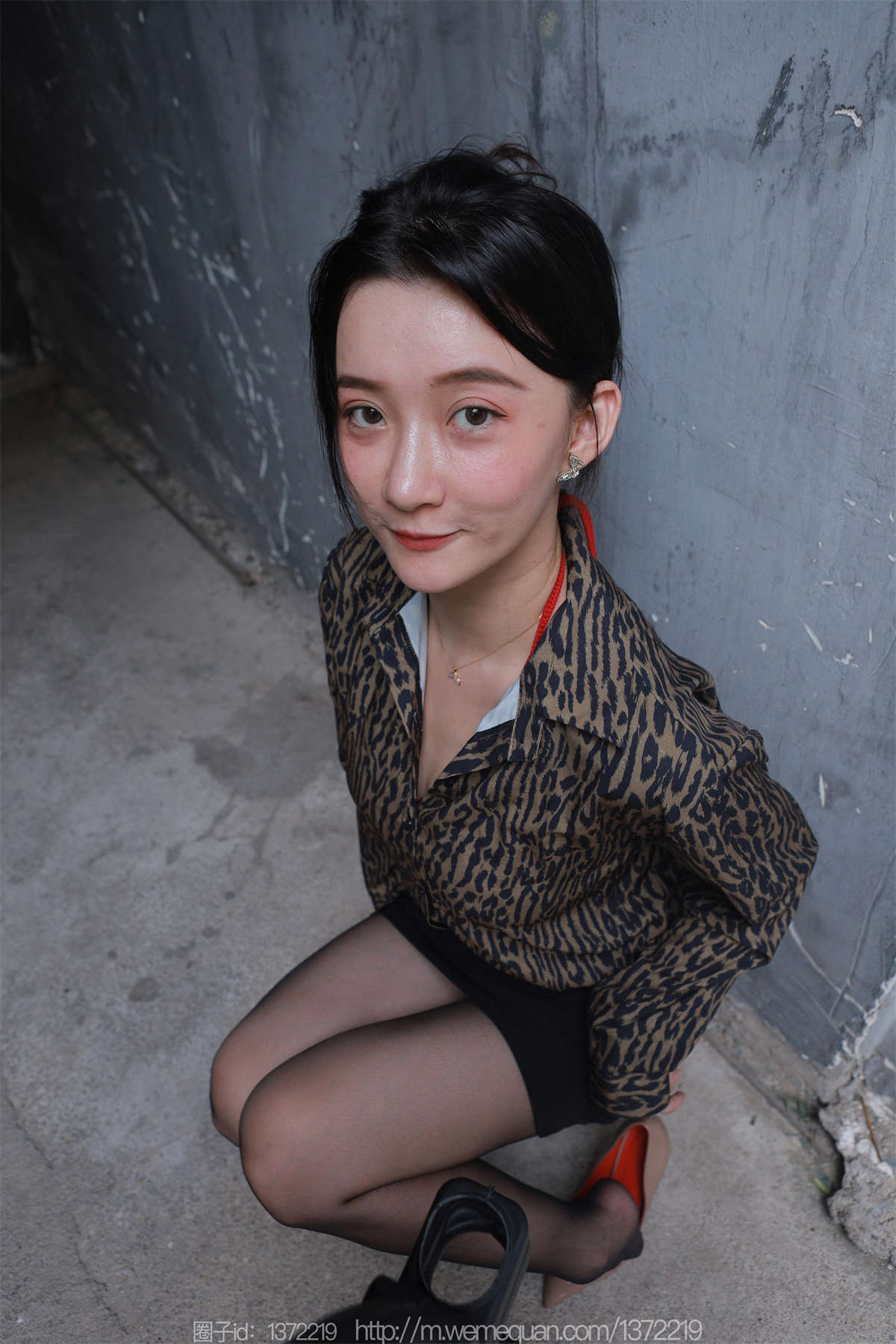 图片[2]-IESS异思趣向 2023.07.24 丝享家1488：秋秋 孤身走暗巷-日更街拍