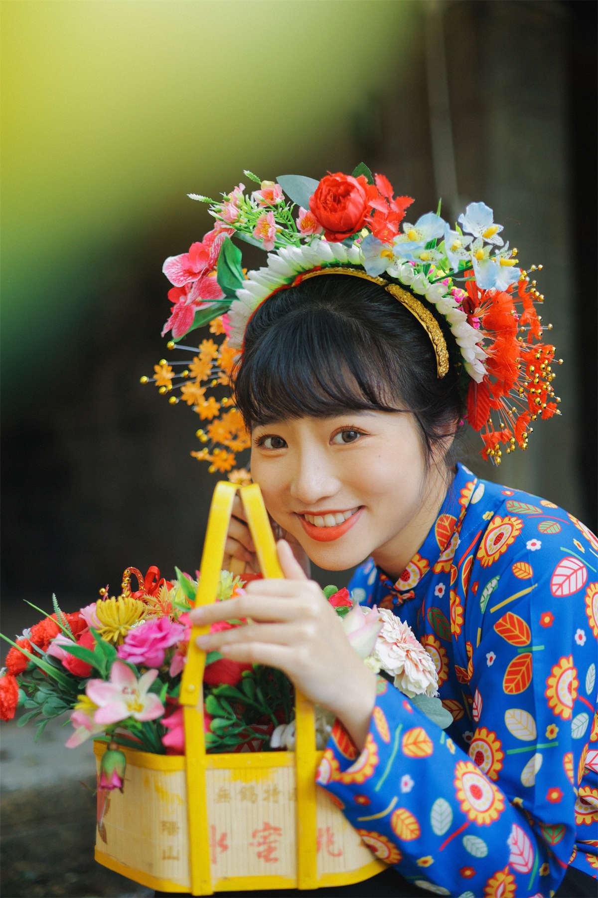 YITUYU艺图语 2023.02.13 头上花园 蓝胖子-插图1