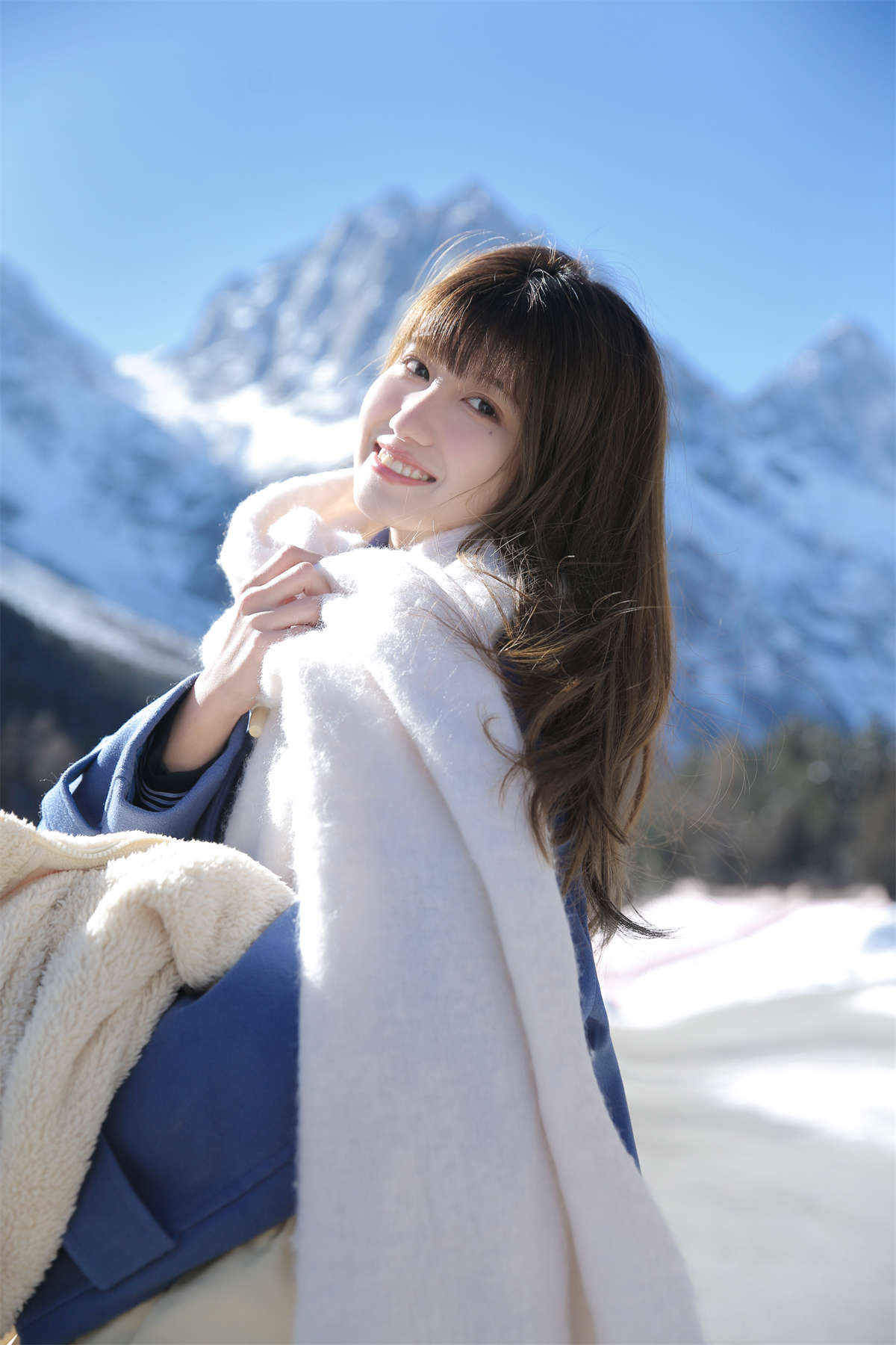 YITUYU艺图语 2023.12.02 寄给雪山的情书 lovelatte11插图1