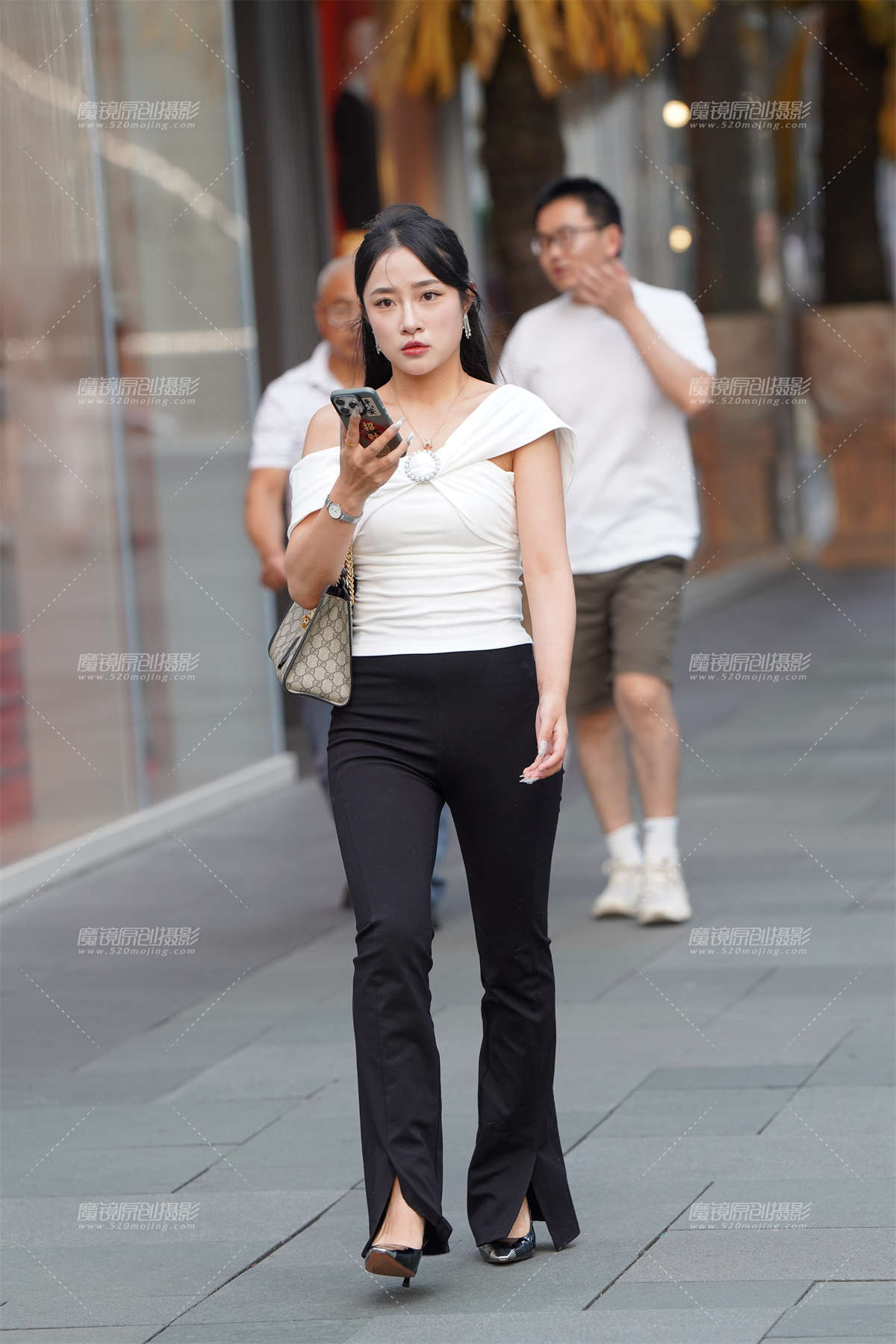 图片[2]-牛仔美眉-日更街拍