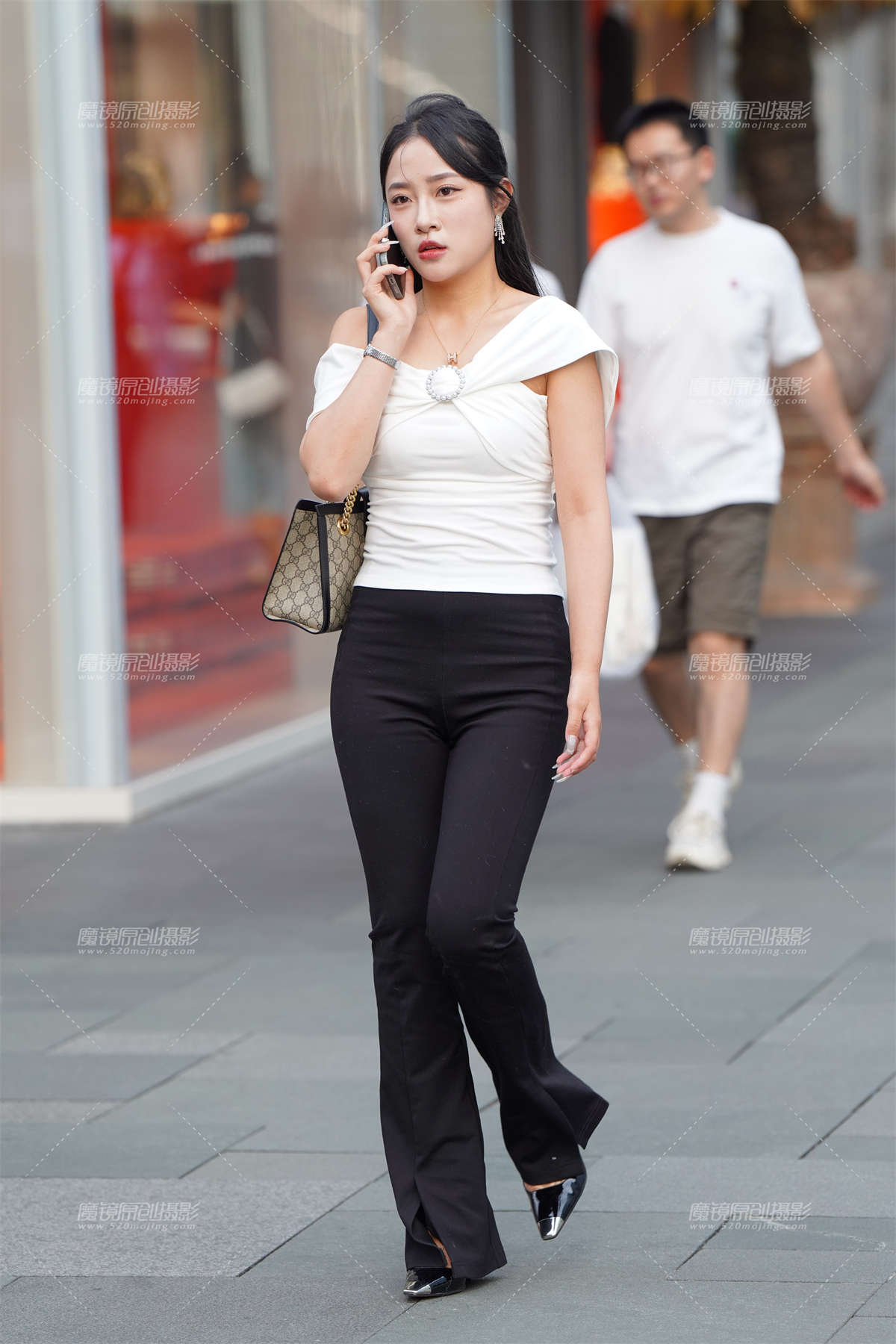 牛仔美眉-日更街拍