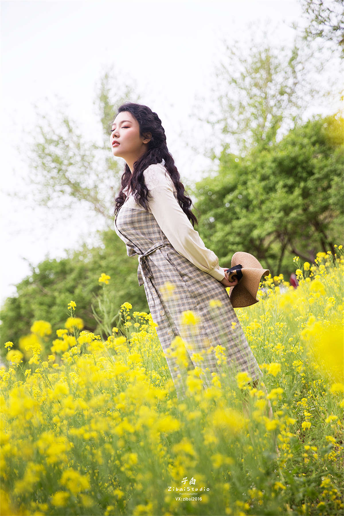 TouTiao头条女神 2020.04.20 钟晴 油菜花的晴天-日更街拍