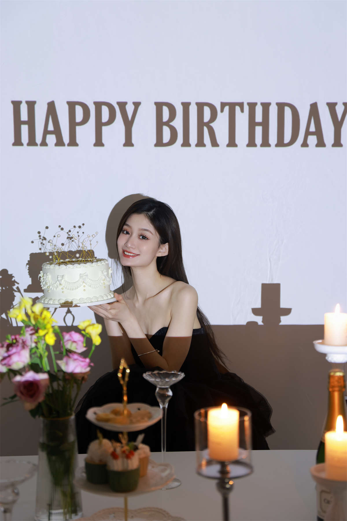 YITUYU艺图语 2023.04.13 生日快乐 小多多要爆富-日更街拍