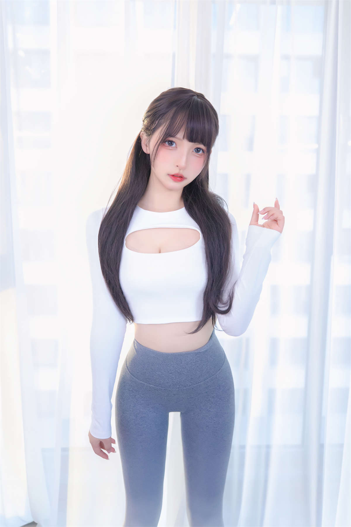 神楽板真冬 – 瑜伽少女-日更街拍