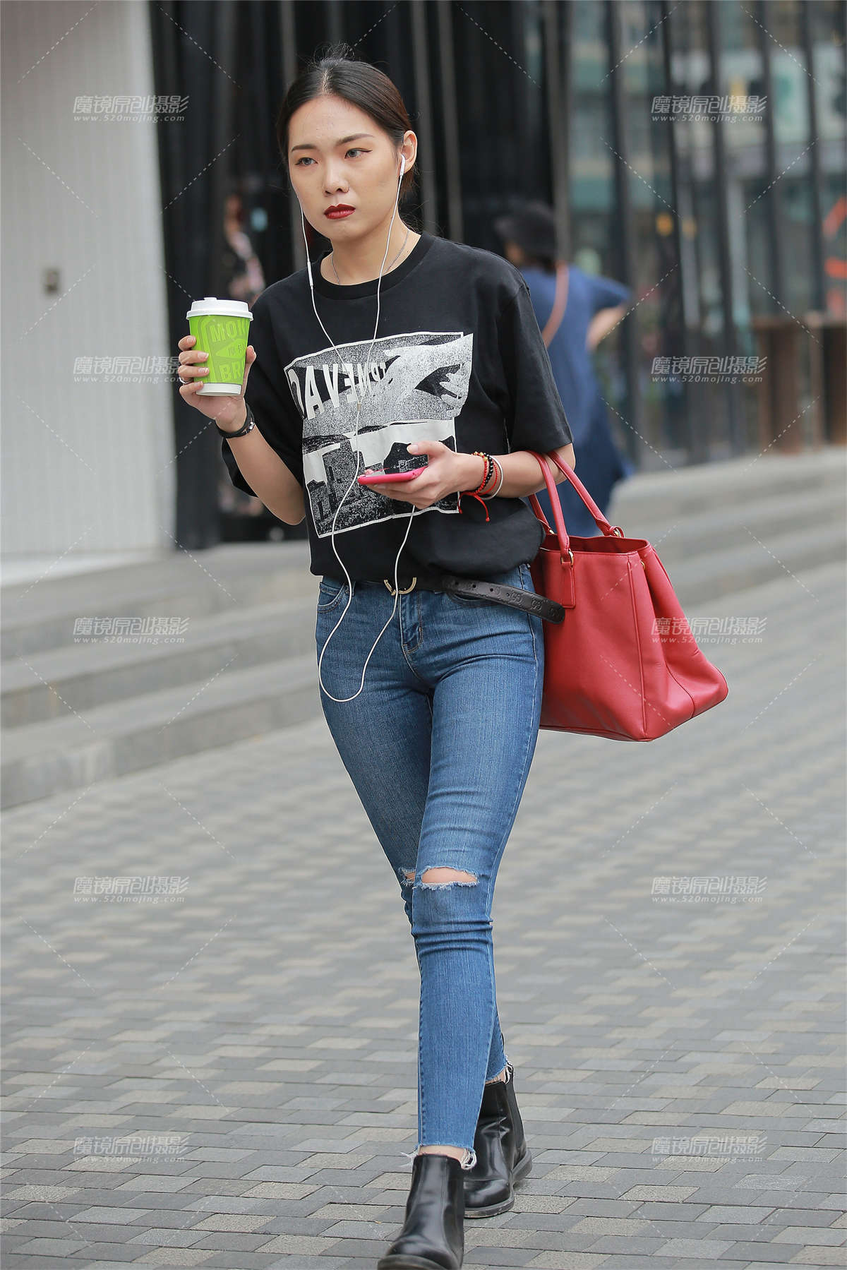 牛仔裤美女-日更街拍