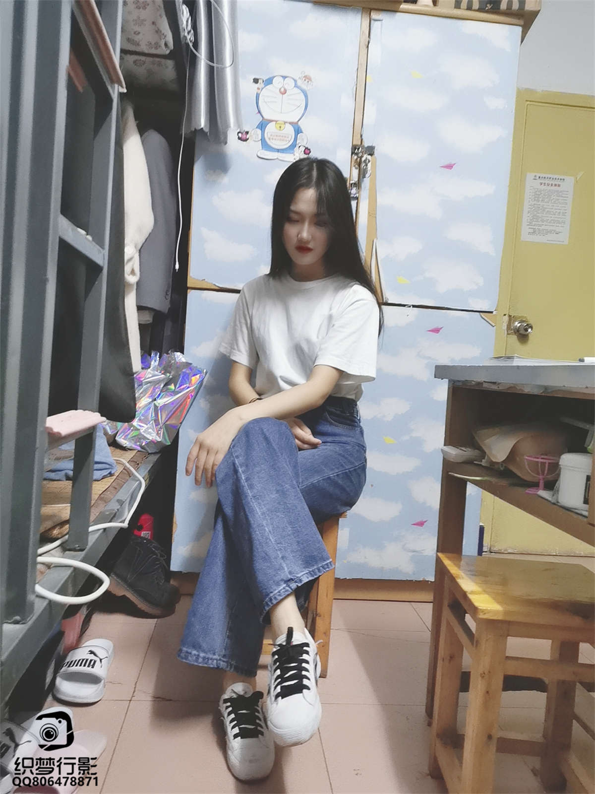 织梦行影摄影作品 第068期 宿舍黑船袜-日更街拍
