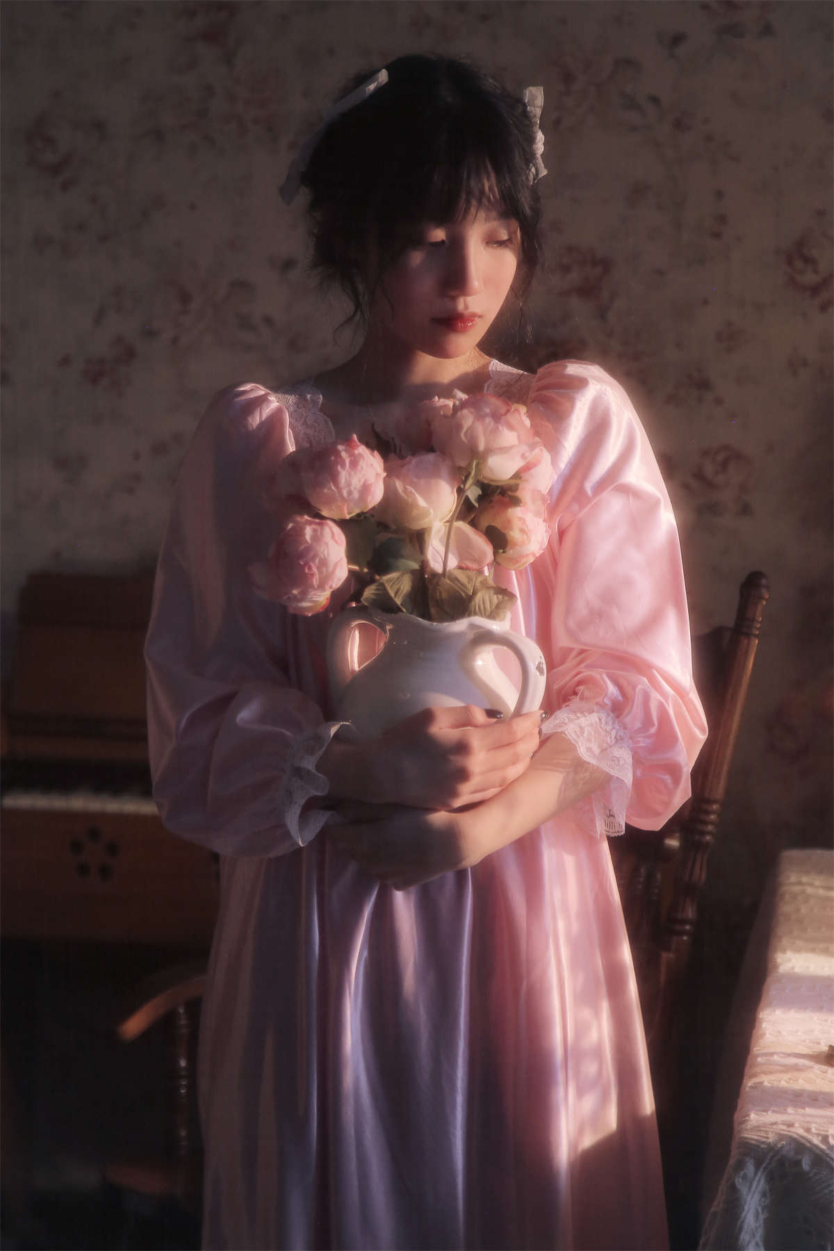 YITUYU艺图语 2022.11.17 油画风少女 echo插图1