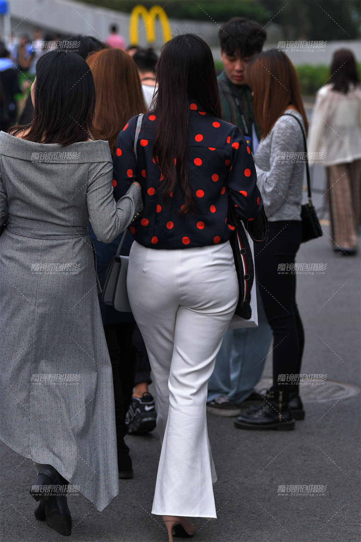 图片[2]-白裤__-日更街拍