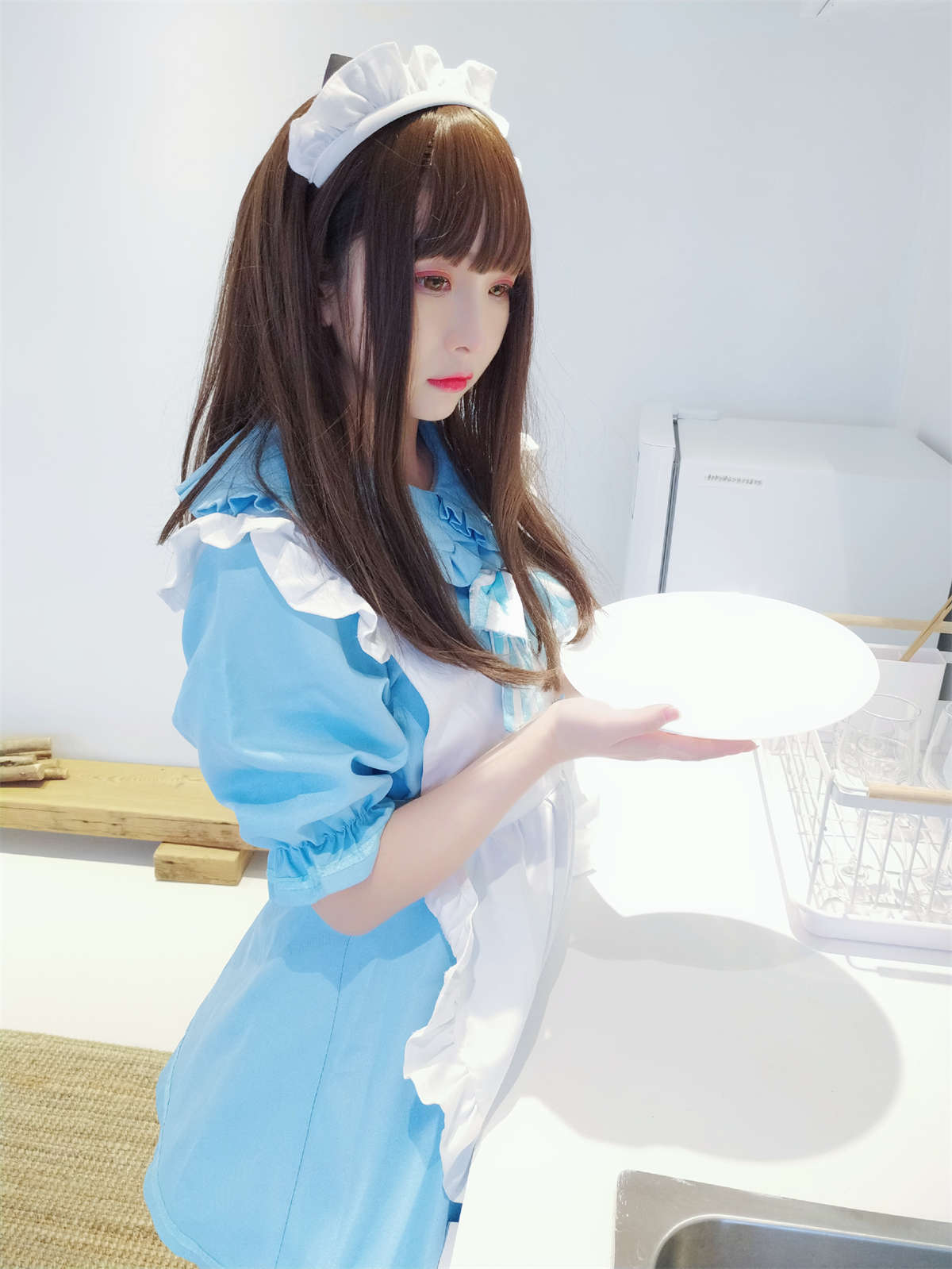 古川kagura 蓝白女仆-日更街拍