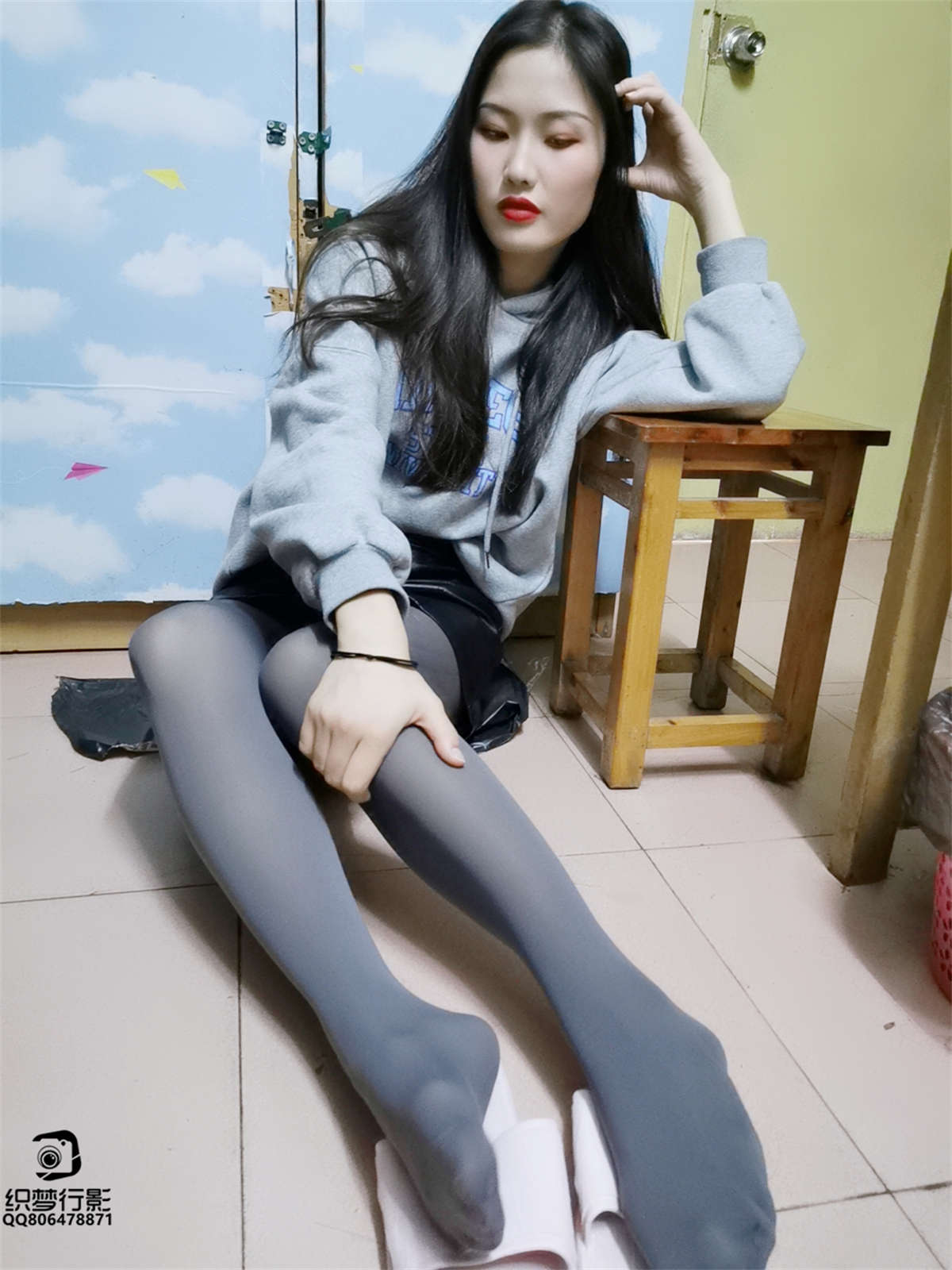 图片[2]-织梦行影摄影作品 第070期 宿舍灰丝-日更街拍