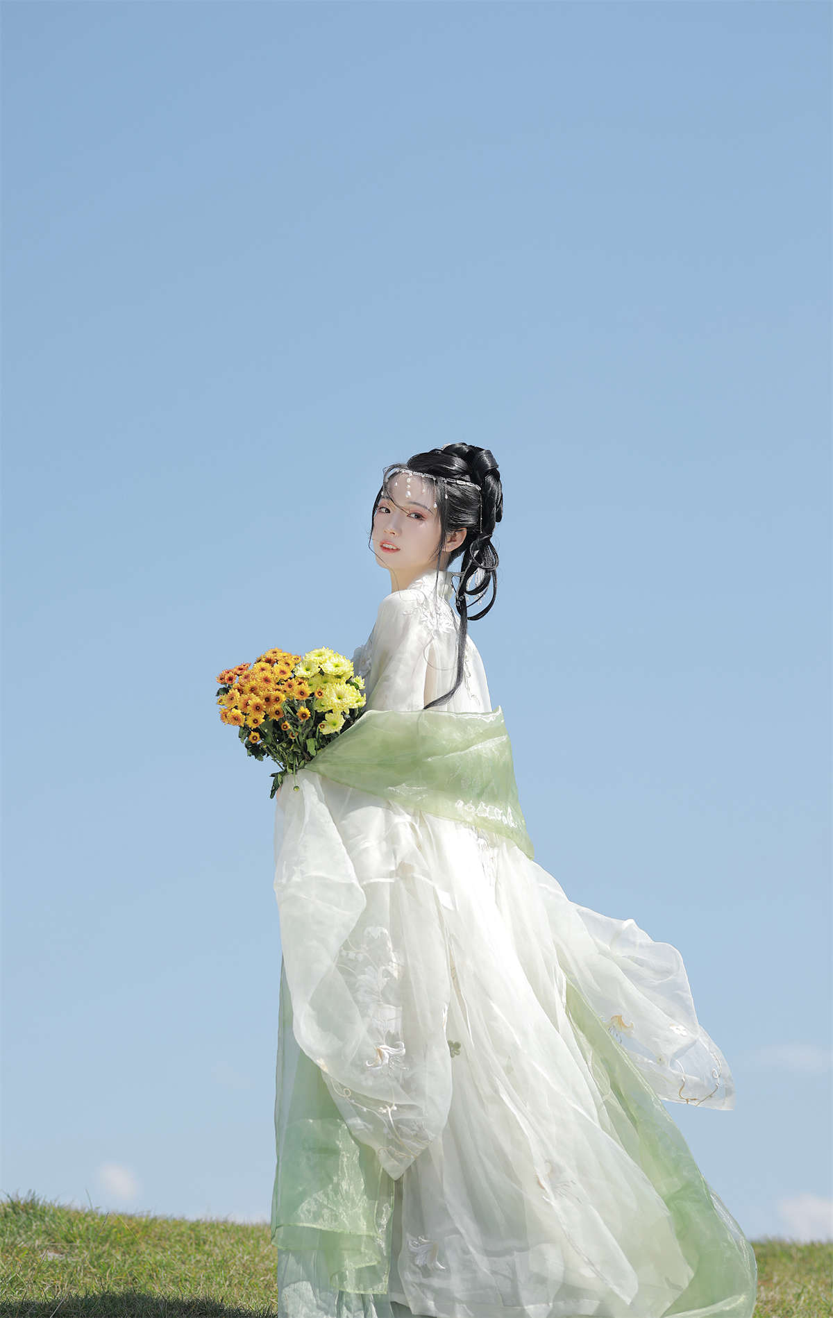 YITUYU艺图语 2022.09.30 夏日长 落花人独立插图1