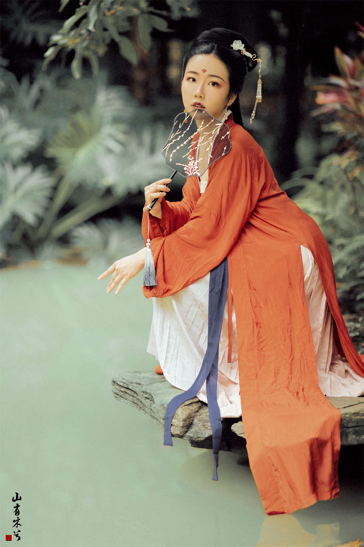 YITUYU艺图语 2021.10.11 山有木兮 mandy-日更街拍