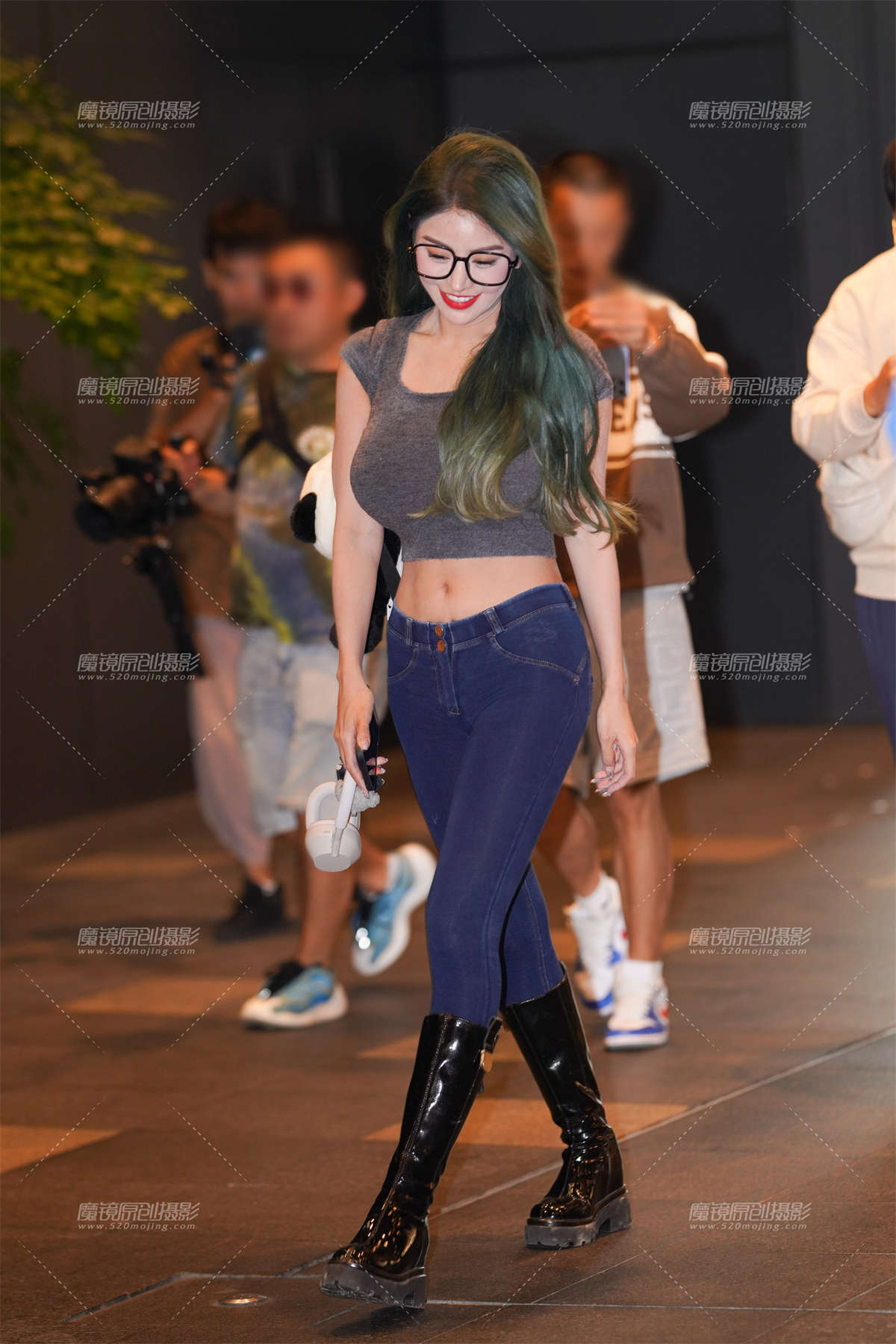 图片[2]-紧牛辣妹-日更街拍