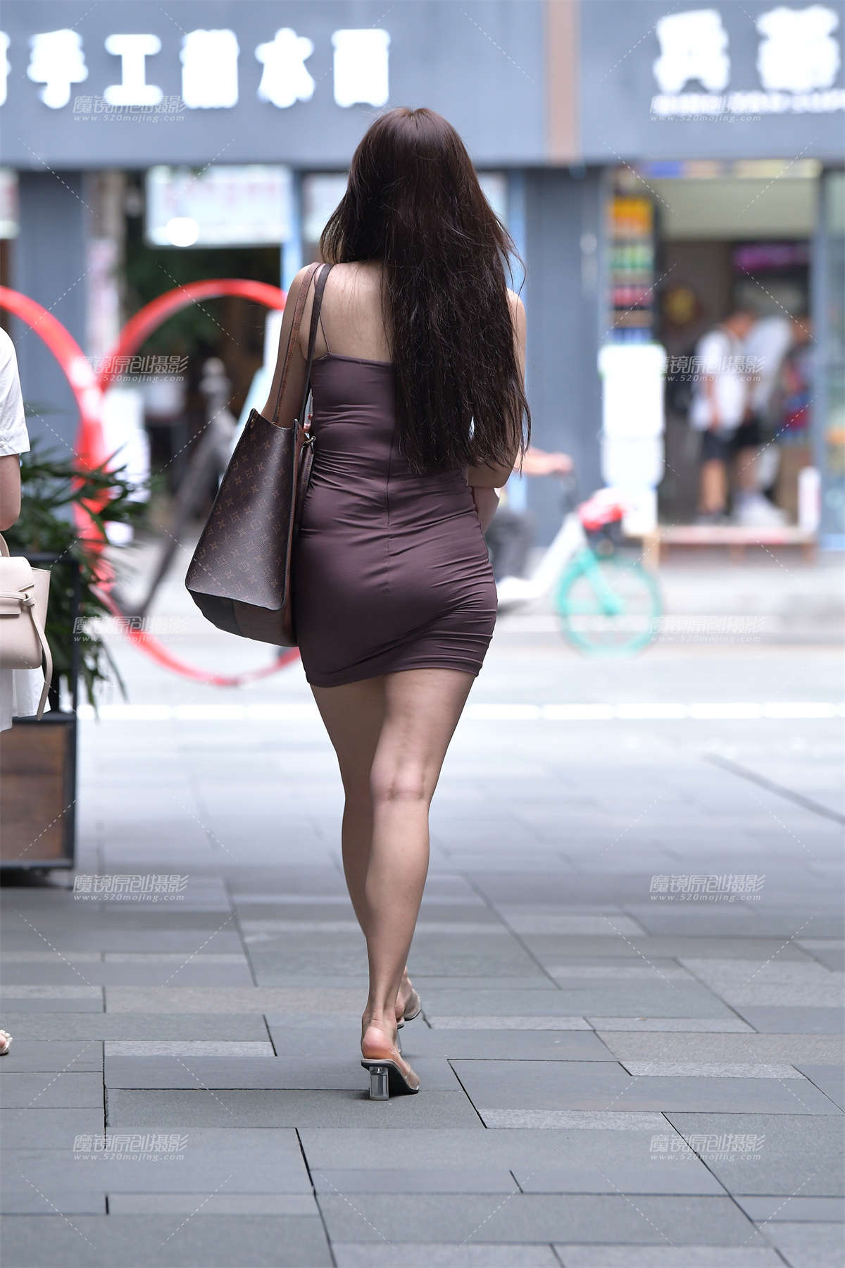 图片[2]-【视觉冲击赛贴】丰腴的女人-日更街拍