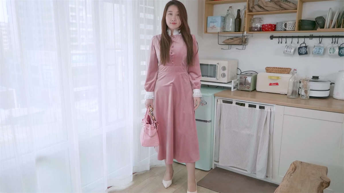 Ligui丽柜视频 2021.05.04 少奶奶的薄肉丝 静瑶-日更街拍