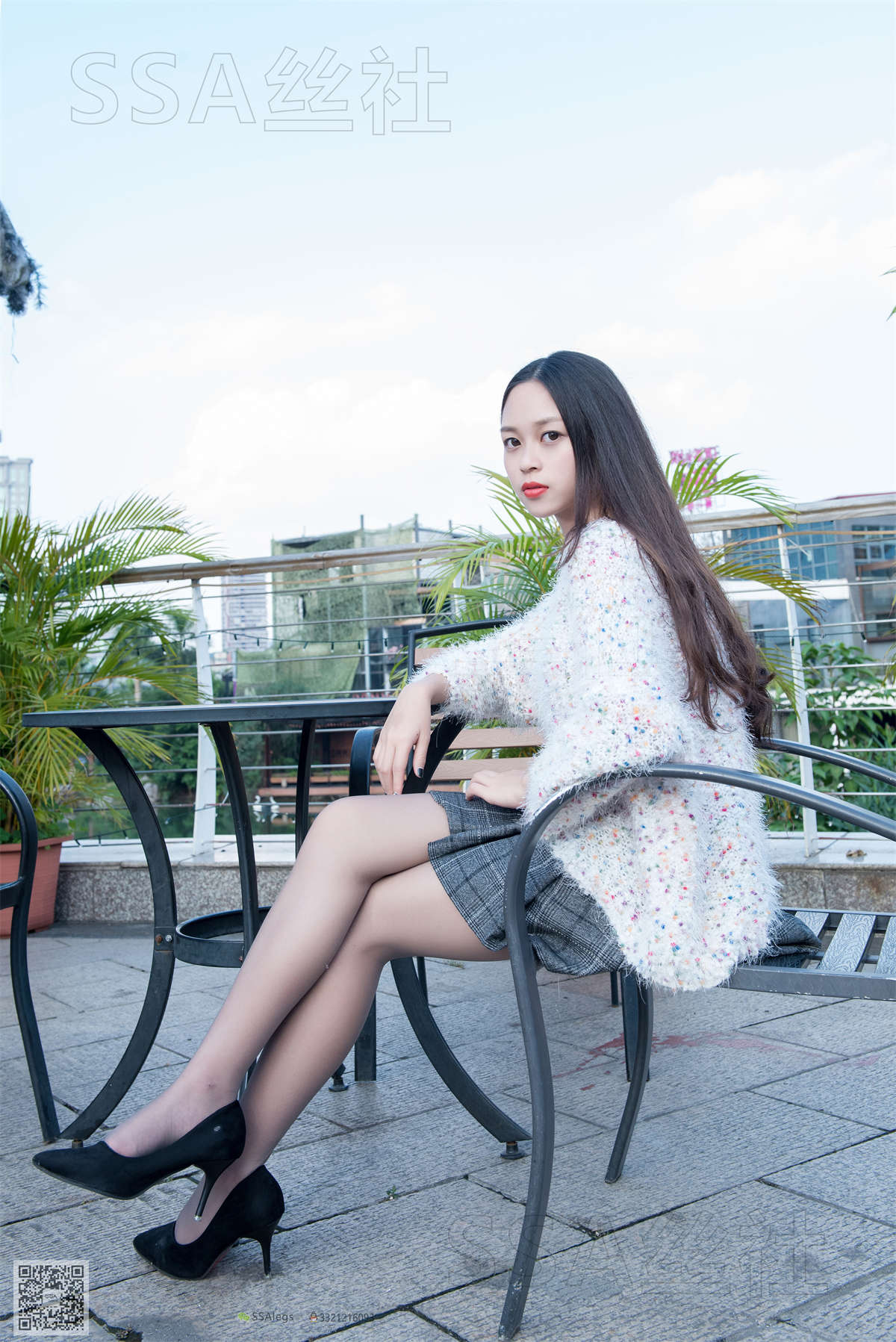 图片[2]-SSA丝社 NO.062 西西 美丽冻人街拍-日更街拍