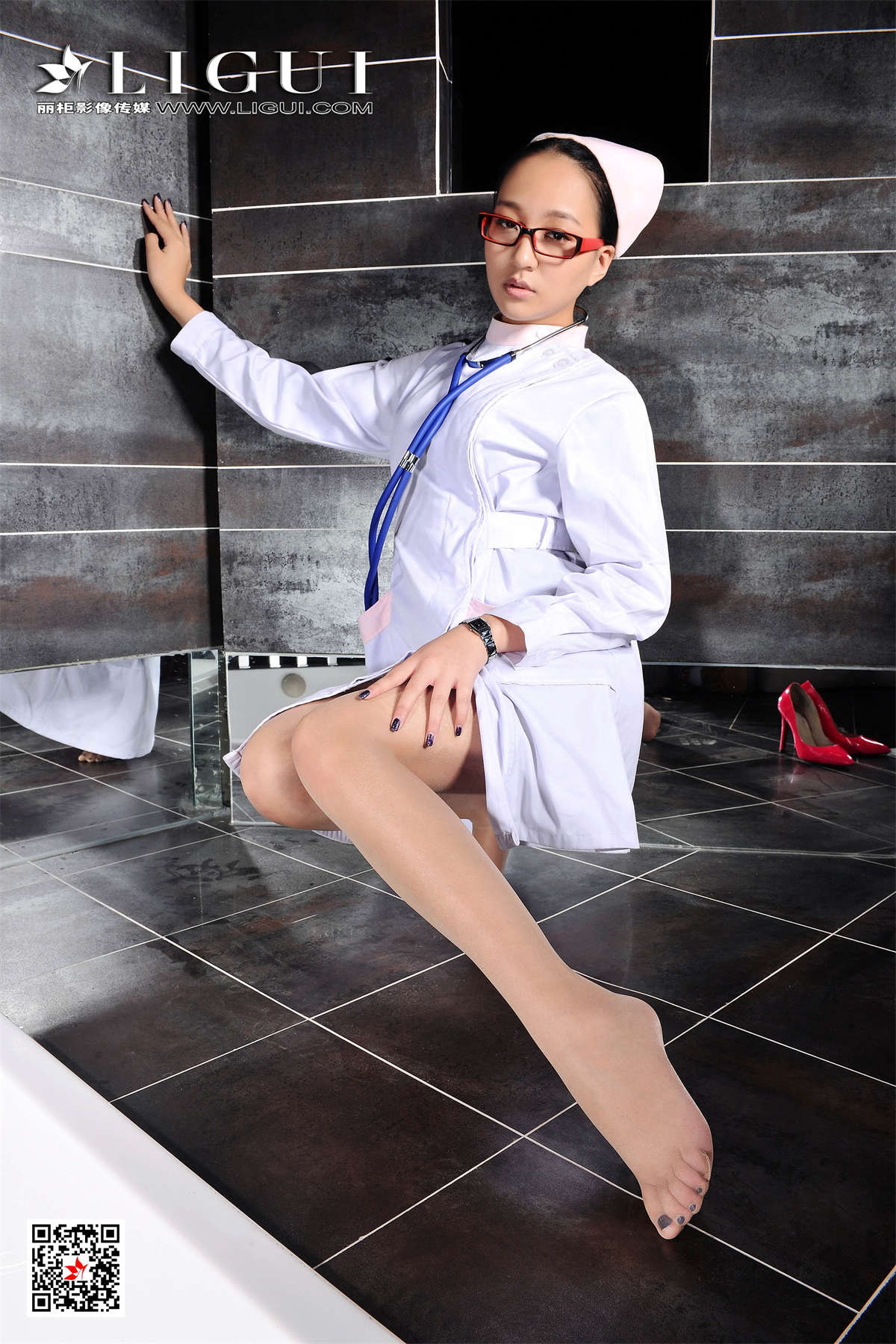 Ligui丽柜 2020.06.01 Amily-日更街拍