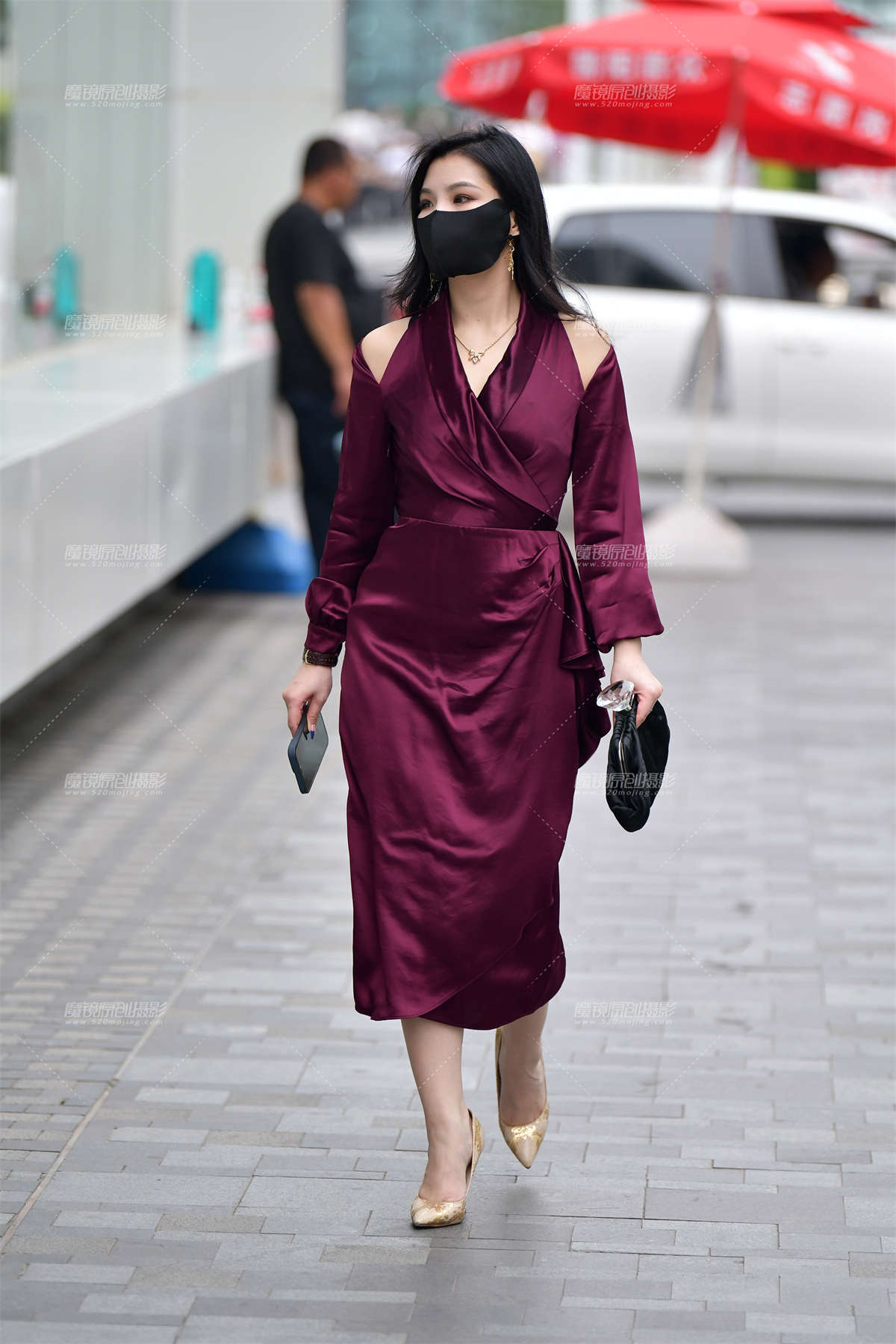 ★玫红长裙气质美女-日更街拍