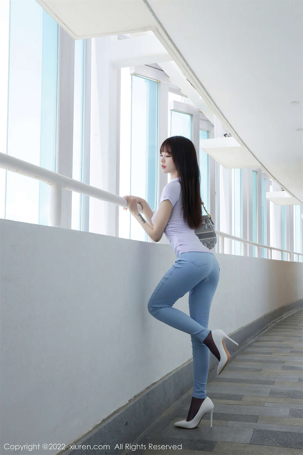 Xiuren秀人网 2022.08.04 NO.5384 佘贝拉Bella-日更街拍