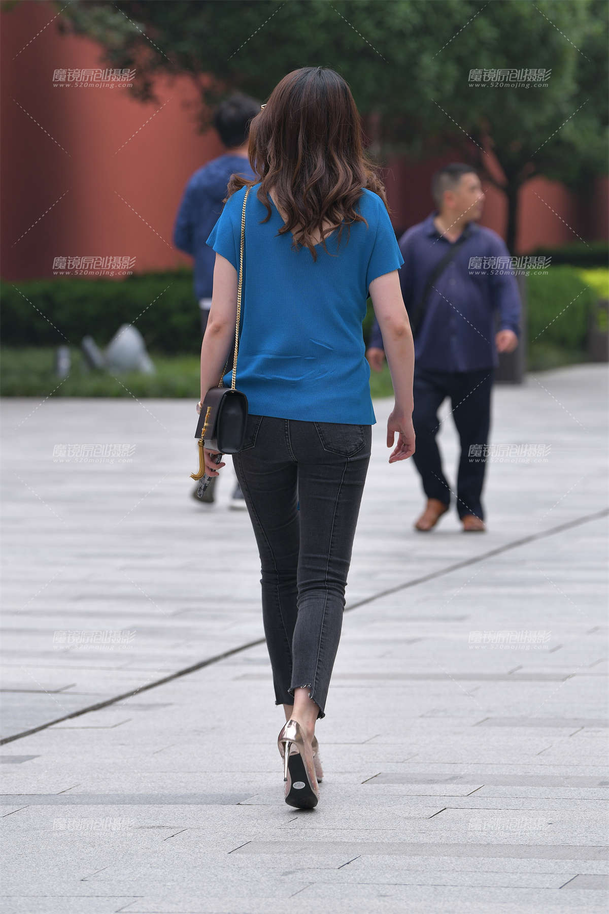 图片[2]-【视觉冲击赛贴】高挑的美女__-日更街拍