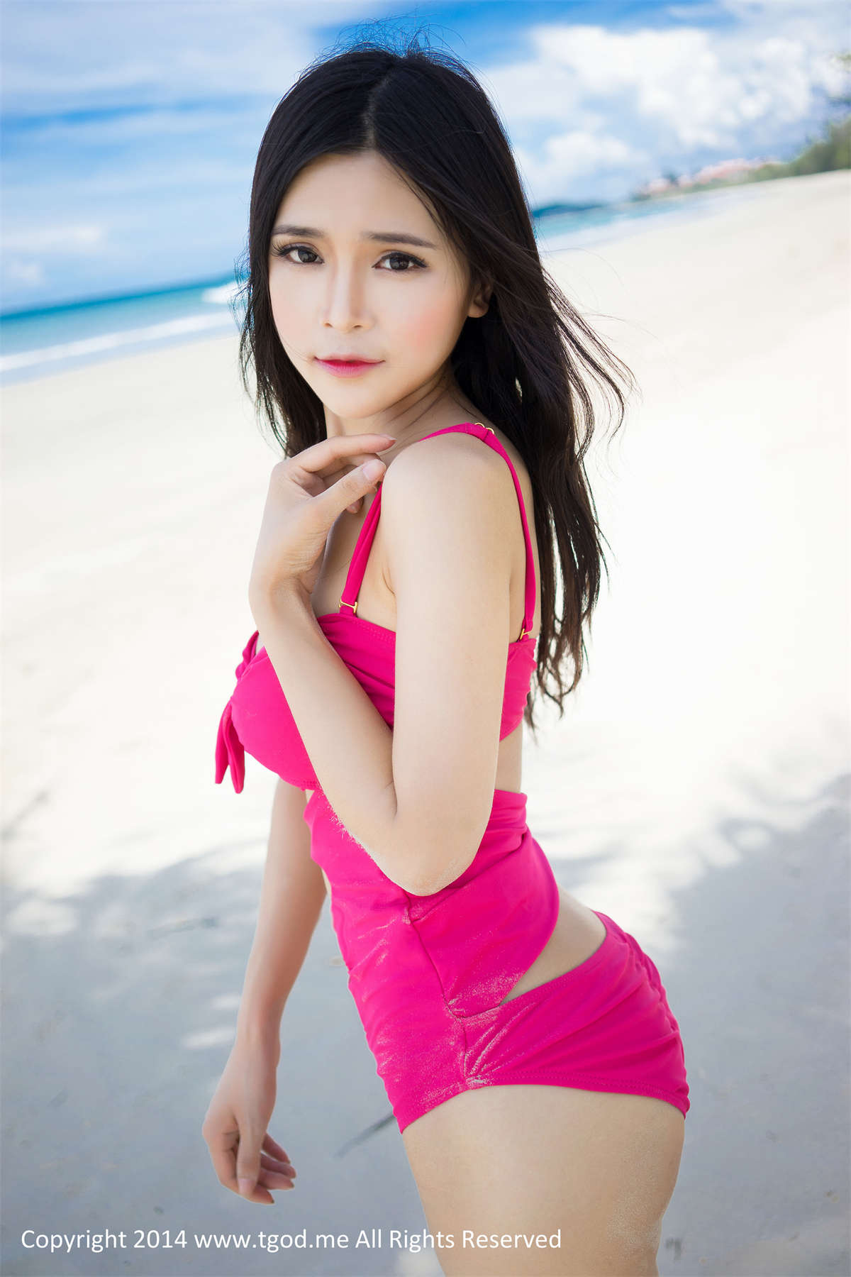 TGOD推女神 2014.12.18 沙巴旅拍第2弹 氧气靓模张美荧致命诱惑-日更街拍