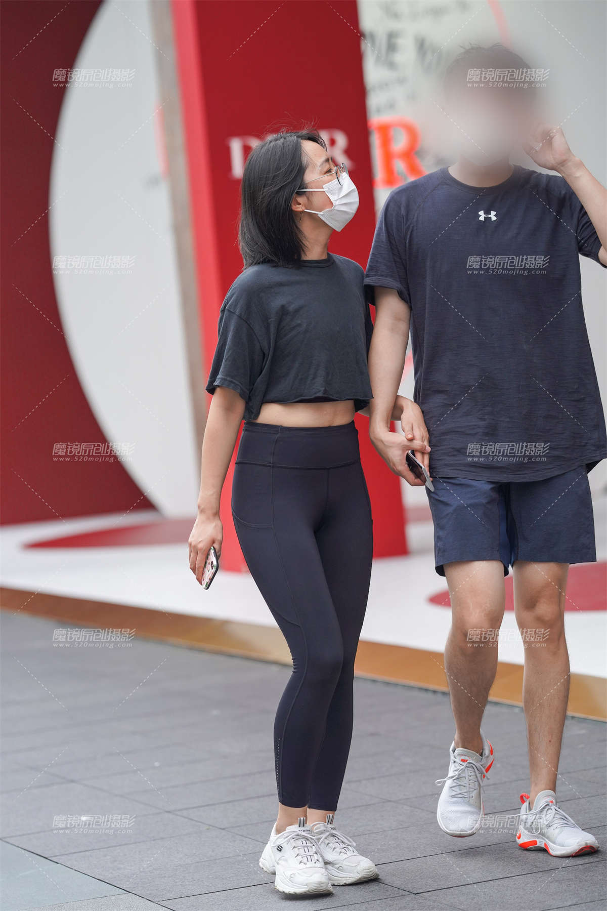 黑色瑜伽裤-日更街拍