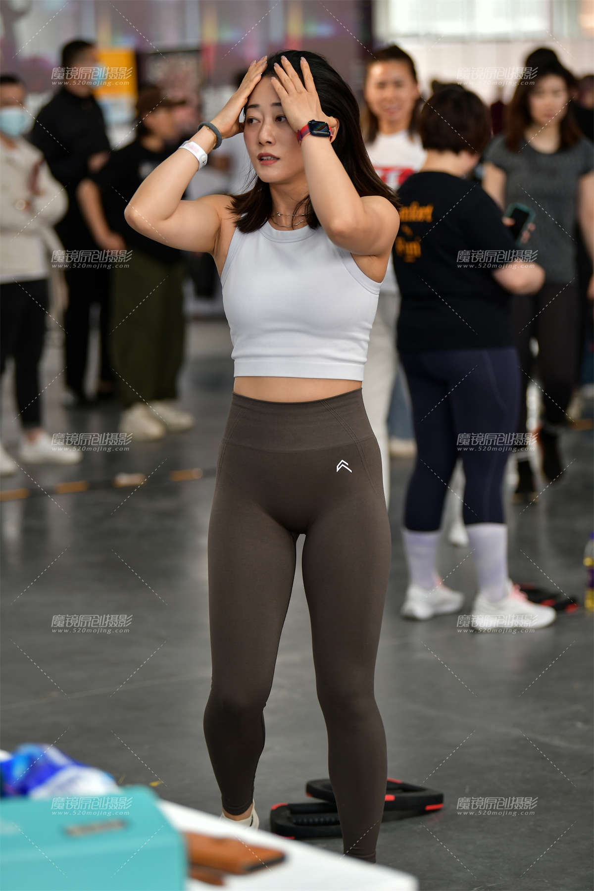 图片[2]-★运动紧身裤美女-日更街拍