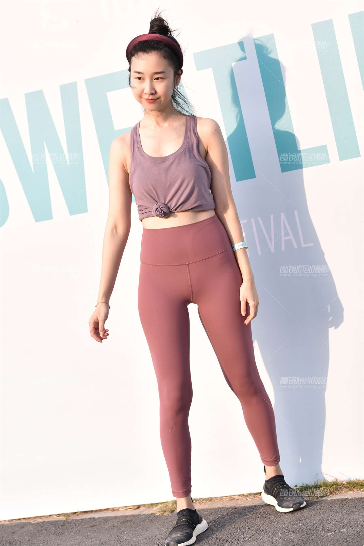 【咔喳赛贴】很享受的样子-日更街拍