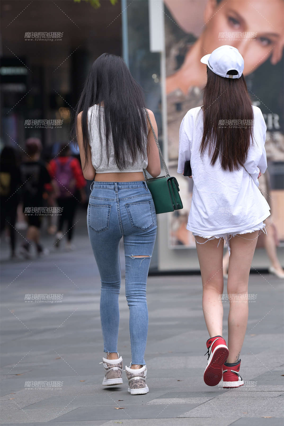 图片[2]-露腰，紧牛小姐姐-日更街拍