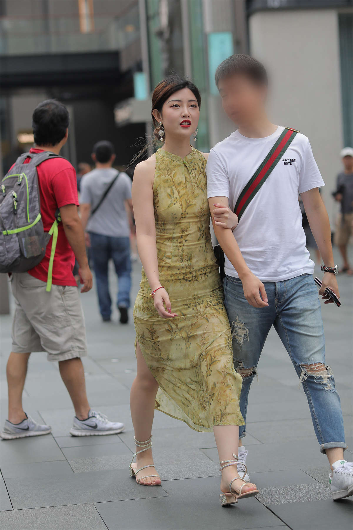 曼妙身材 旗袍美-日更街拍