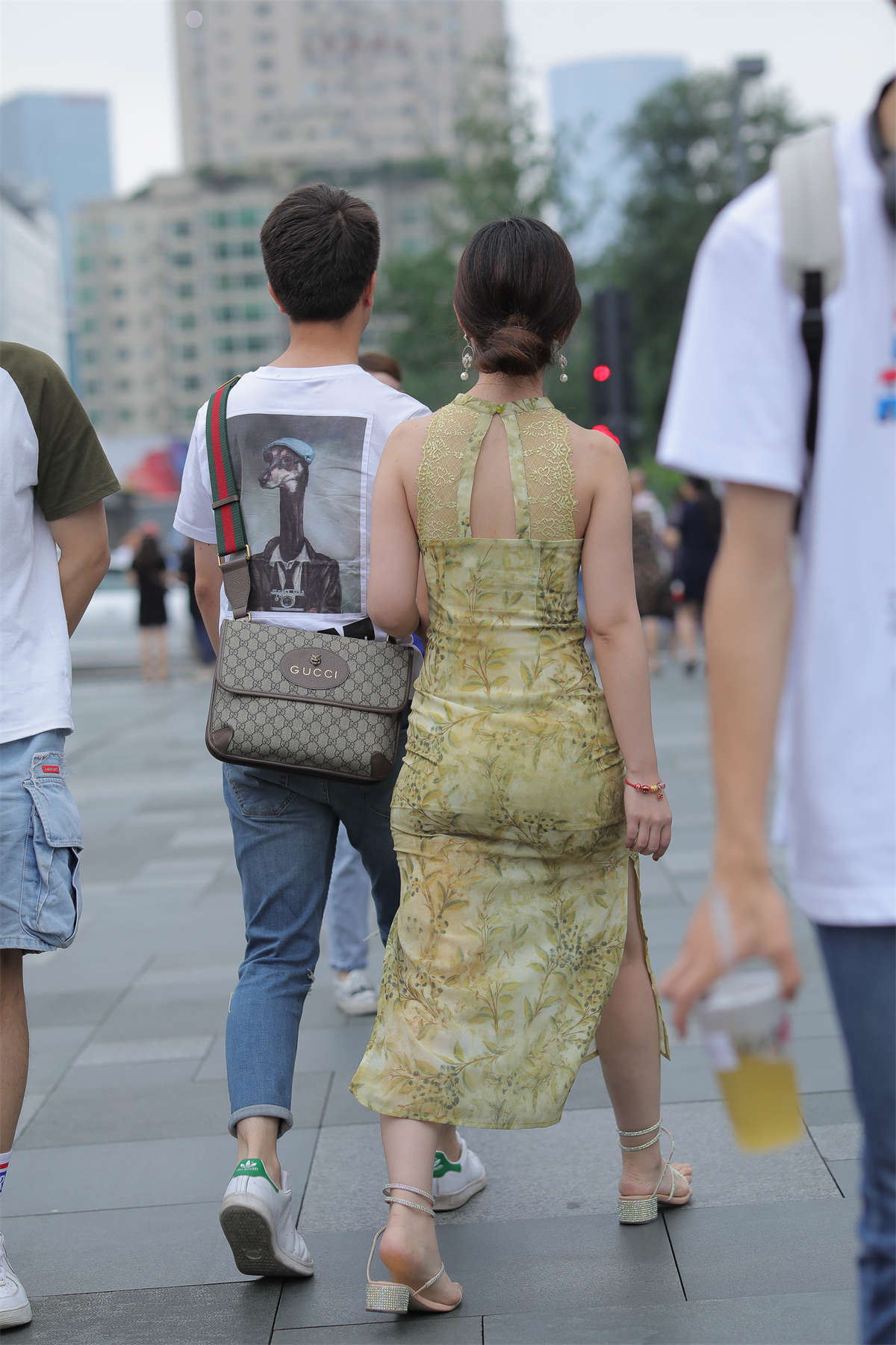 图片[2]-曼妙身材 旗袍美-日更街拍