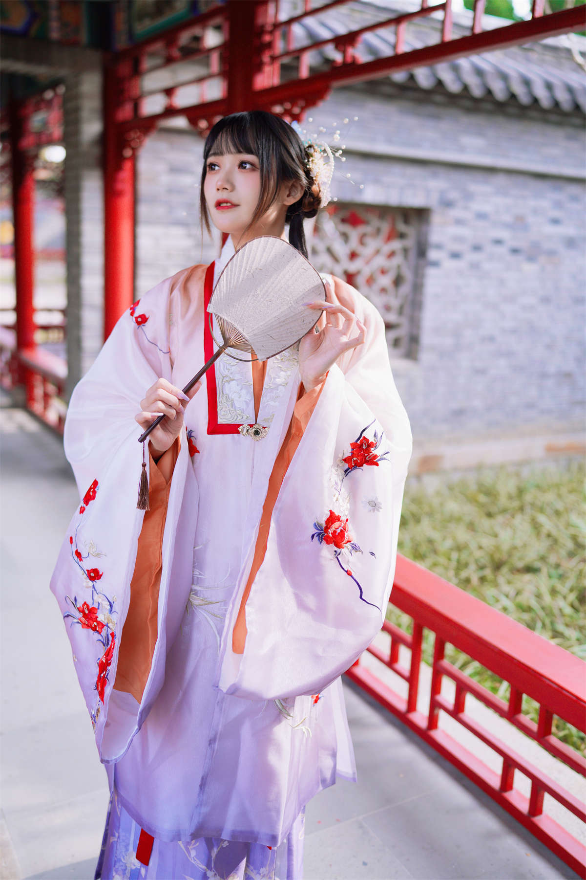 YITUYU艺图语 2023.05.28 红叶新赋 兔子Zzz不吃胡萝卜-日更街拍