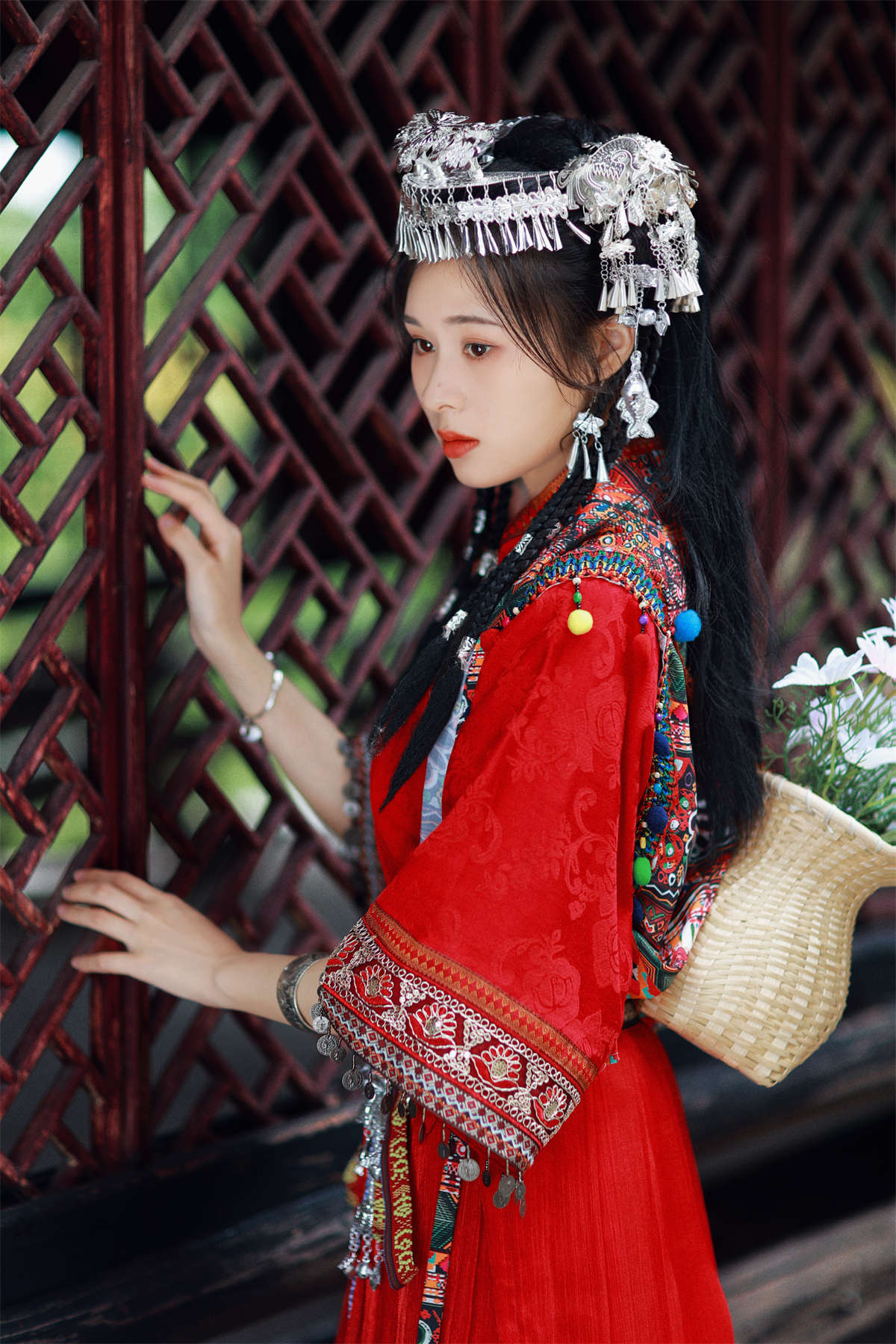 YITUYU艺图语 2022.10.15 苗疆少女 思思-日更街拍