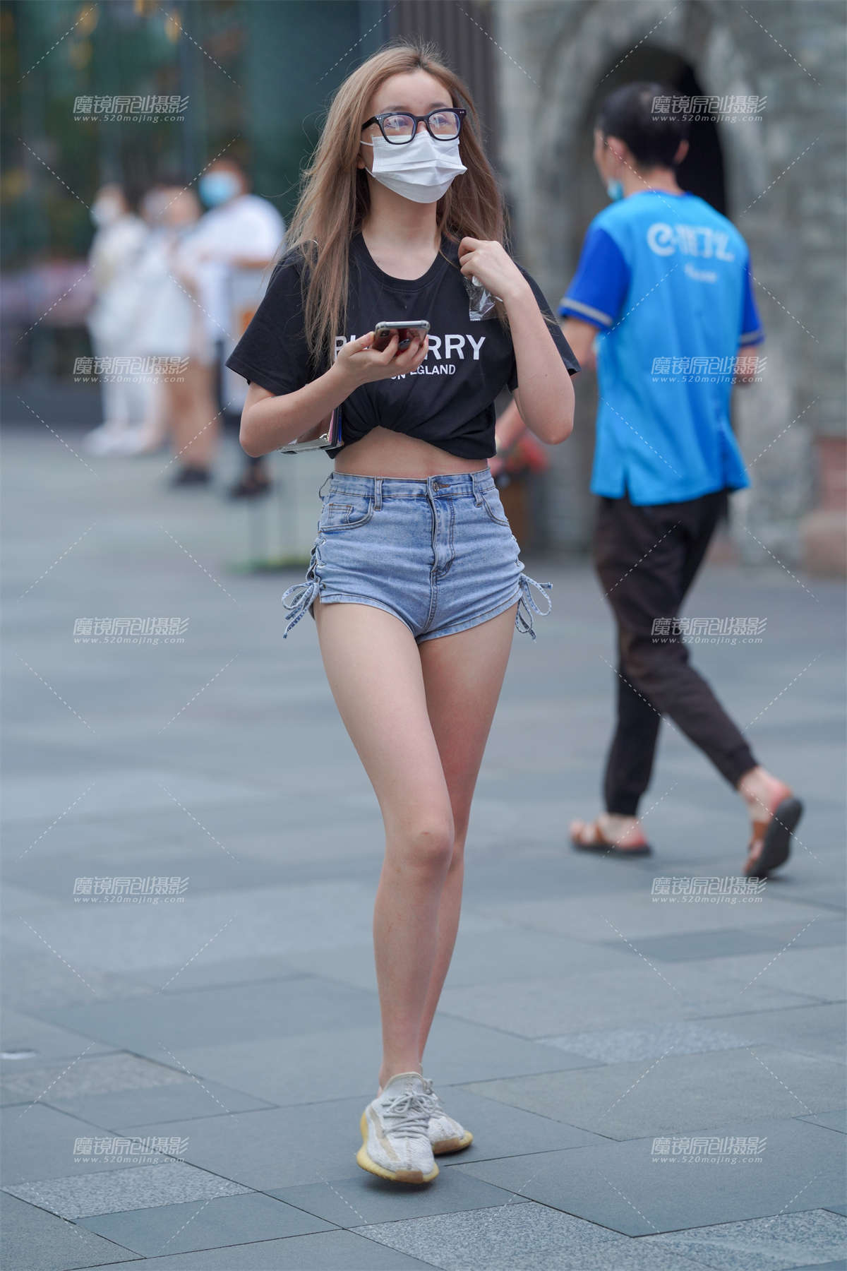 热裤女孩-日更街拍