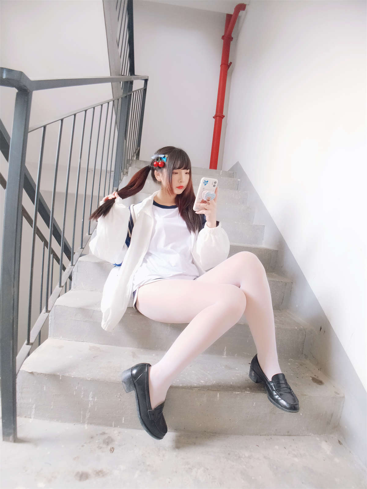 古川kagura 白丝体操运动服-日更街拍