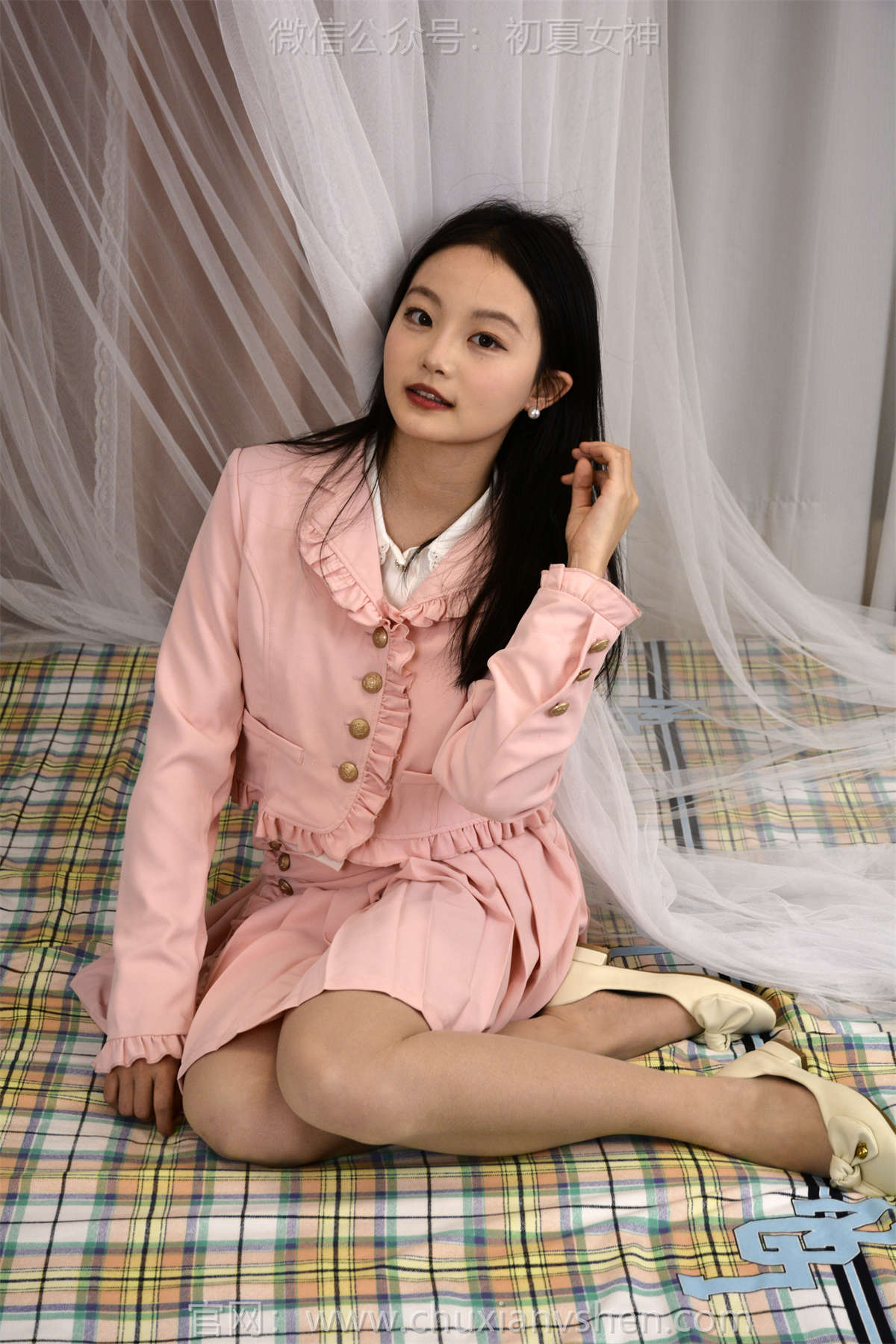 初夏女神 NO.155 双双 粉色香风-日更街拍