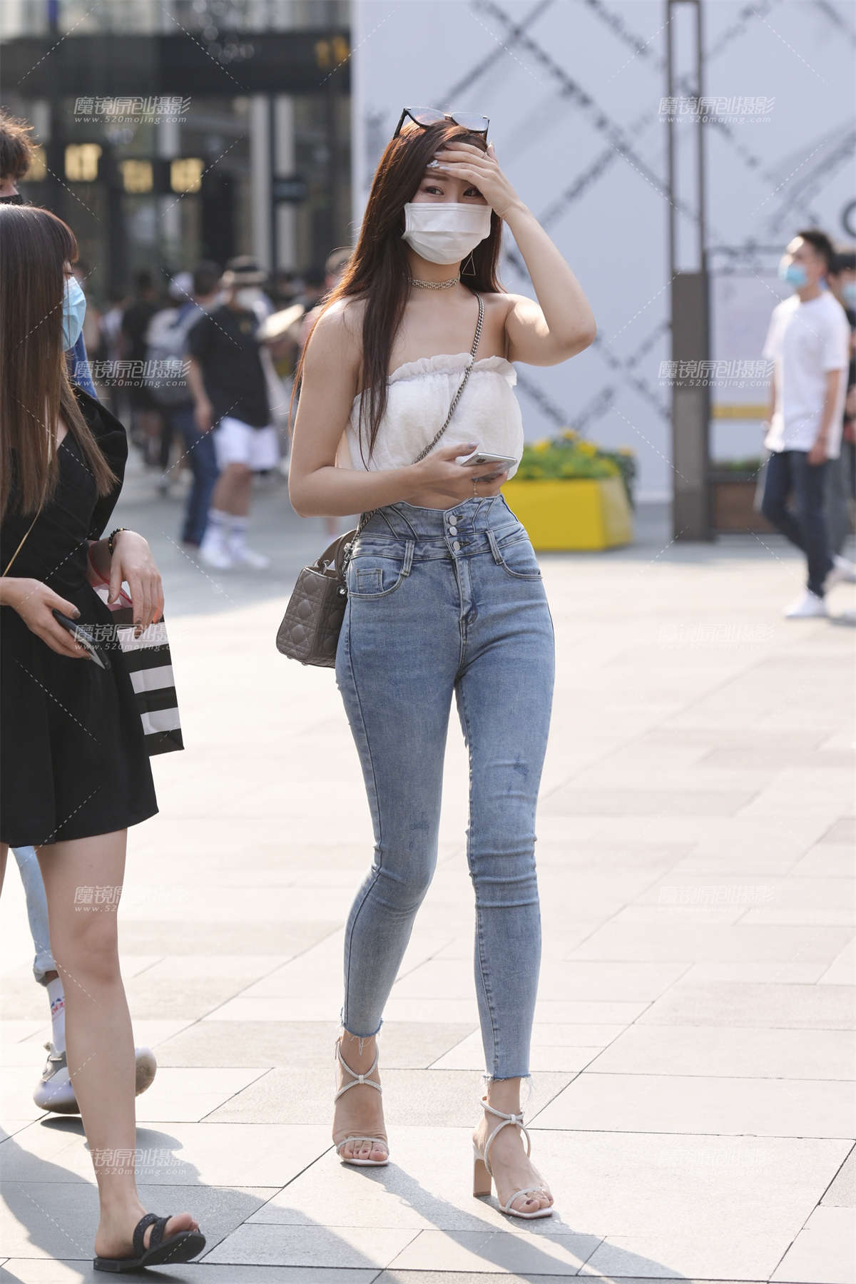 紧牛小姐姐-日更街拍