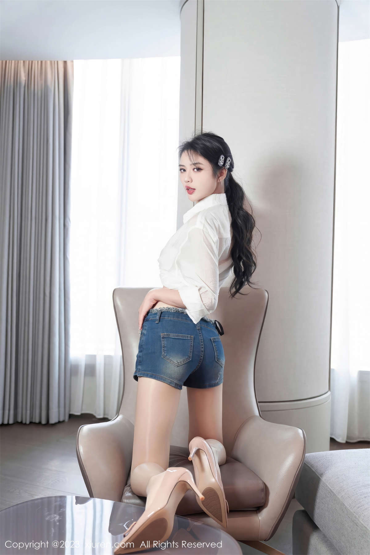 图片[2]-Xiuren秀人网 2023.11.15 No.7667 浅浅-日更街拍