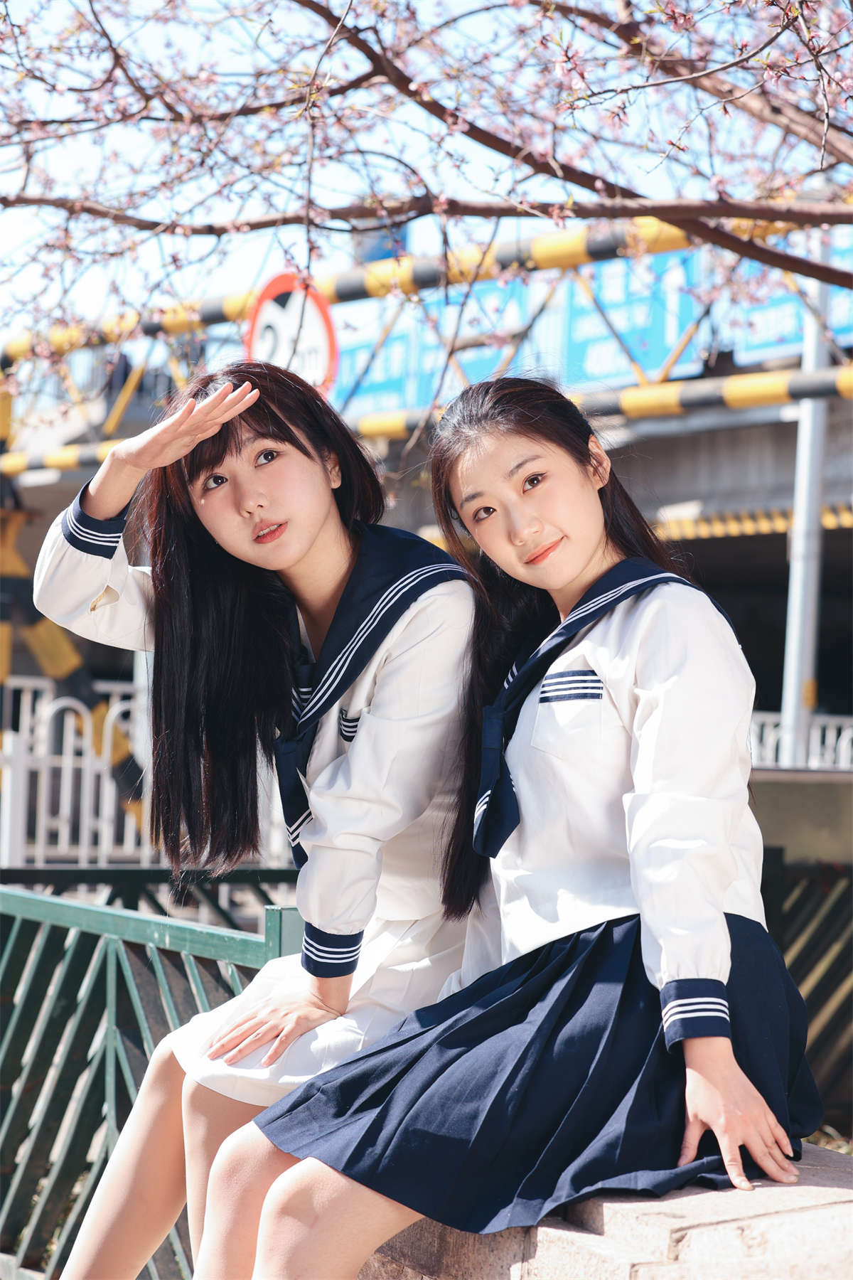 YITUYU艺图语 2023.05.28 少女们的青春 笋很细sia&sisi是只小蜥蜴-日更街拍