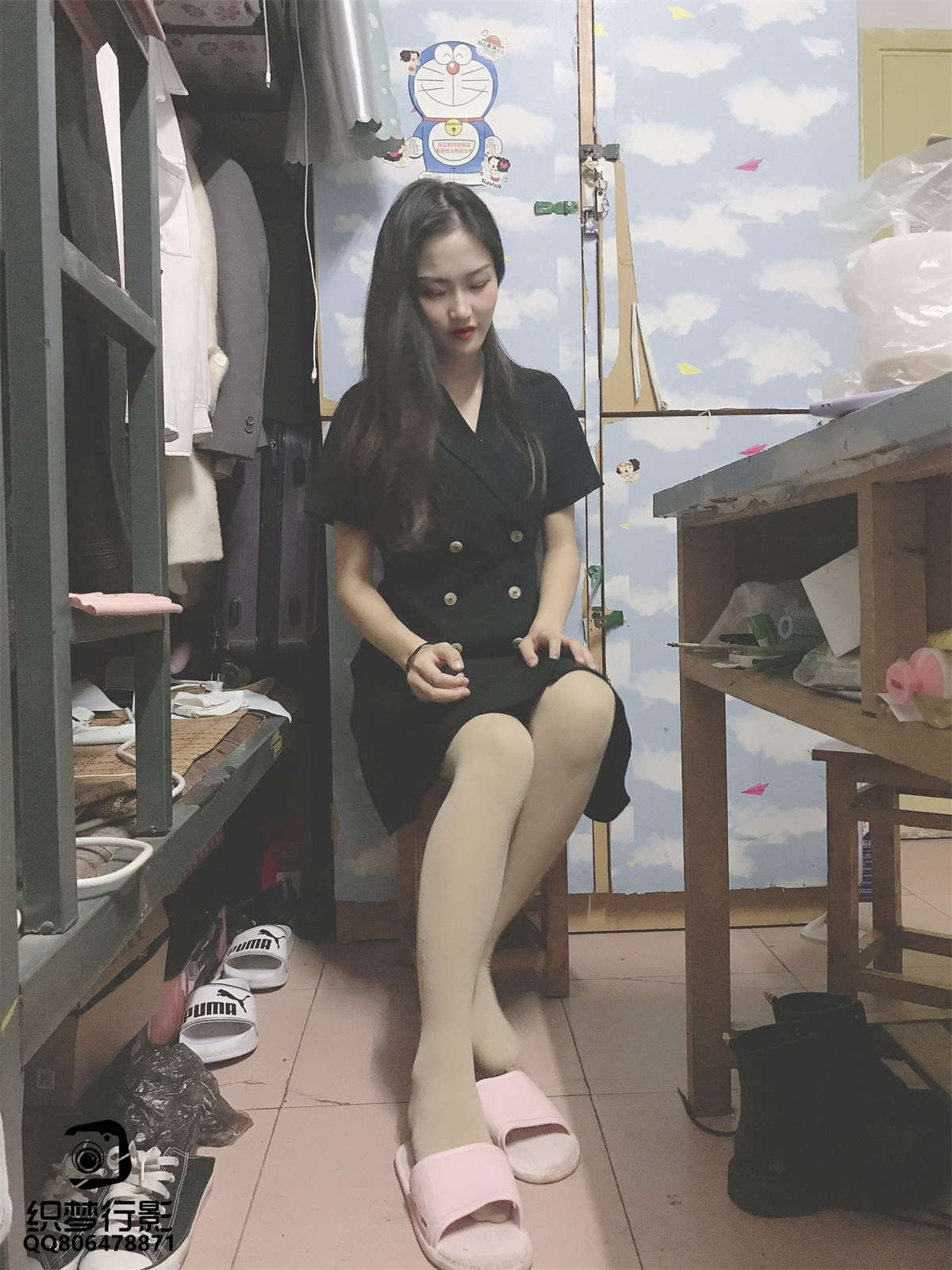织梦行影摄影作品 第076期 宿舍长肉丝-日更街拍