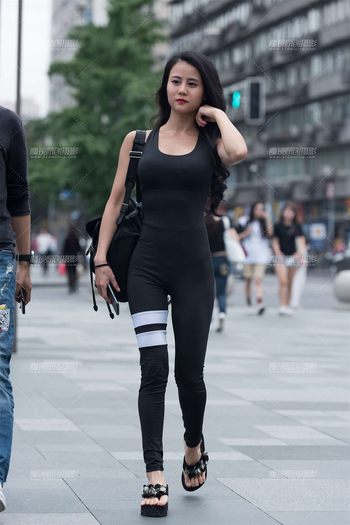 【慕容笙赛贴】今天的风有点大-日更街拍