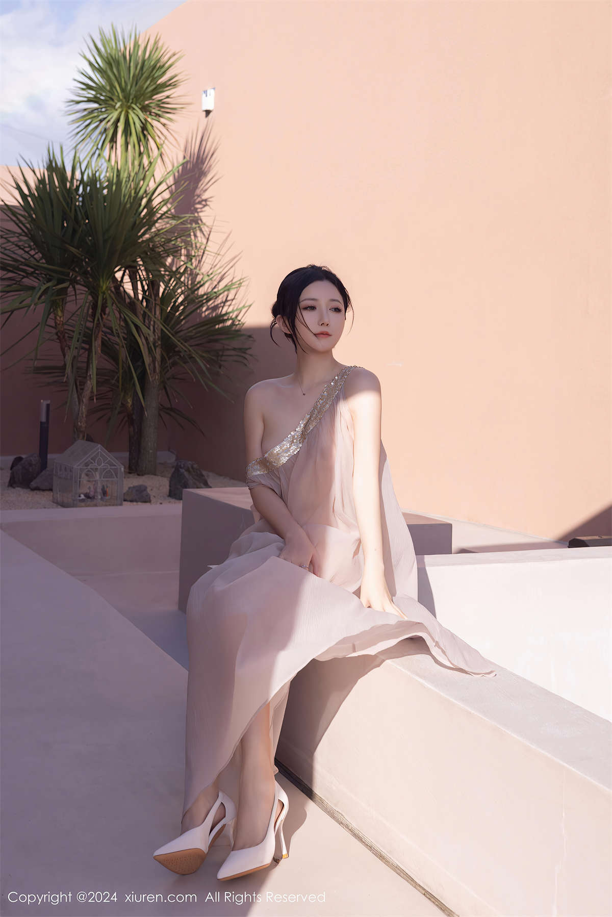 图片[2]-Xiuren秀人网 2024.11.22 NO.9492 鱼子酱Fish-日更街拍