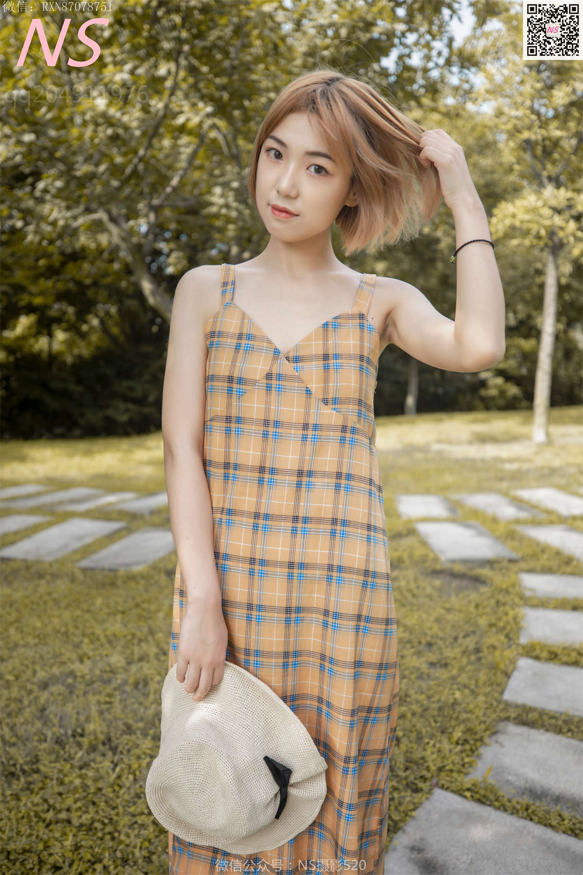 纳丝摄影No.260 玉素 田园风格子裙-日更街拍