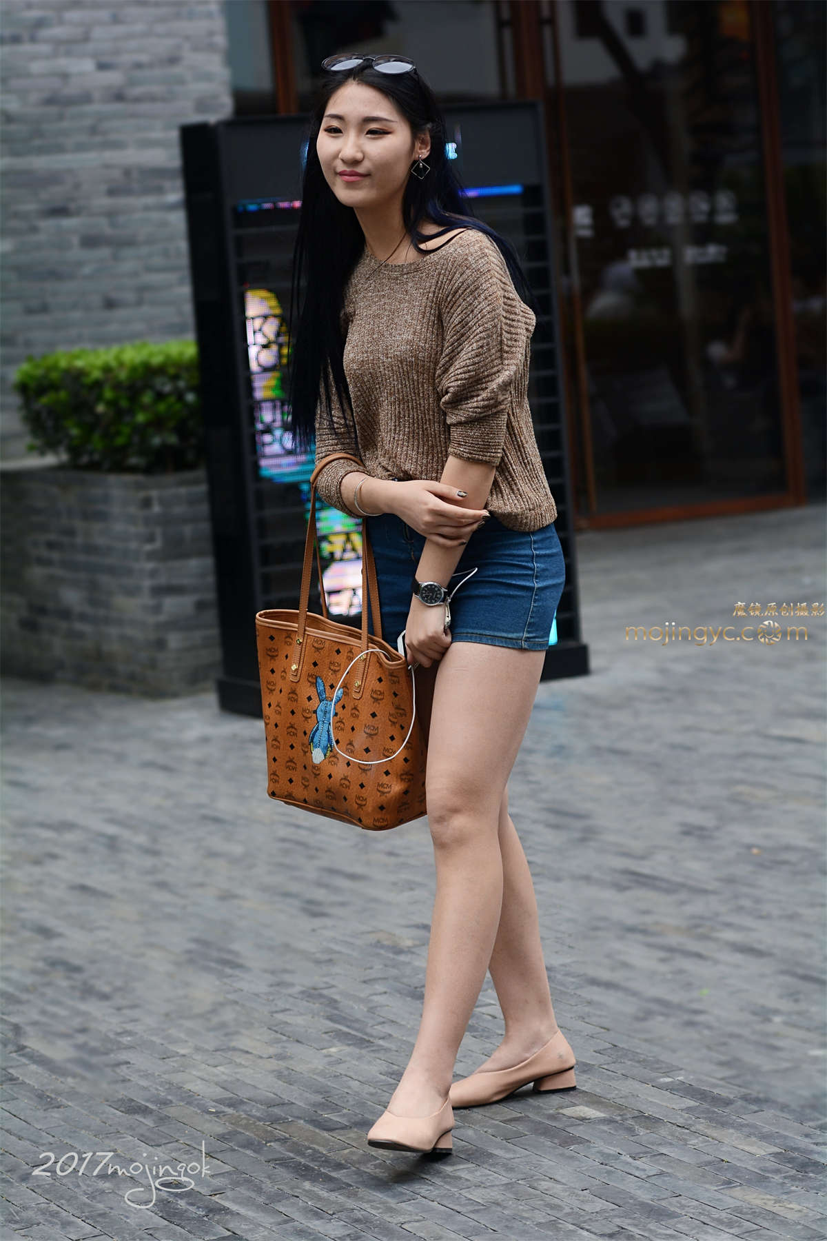 咔喳赛35 牛仔热裤裸腿（16p）-日更街拍