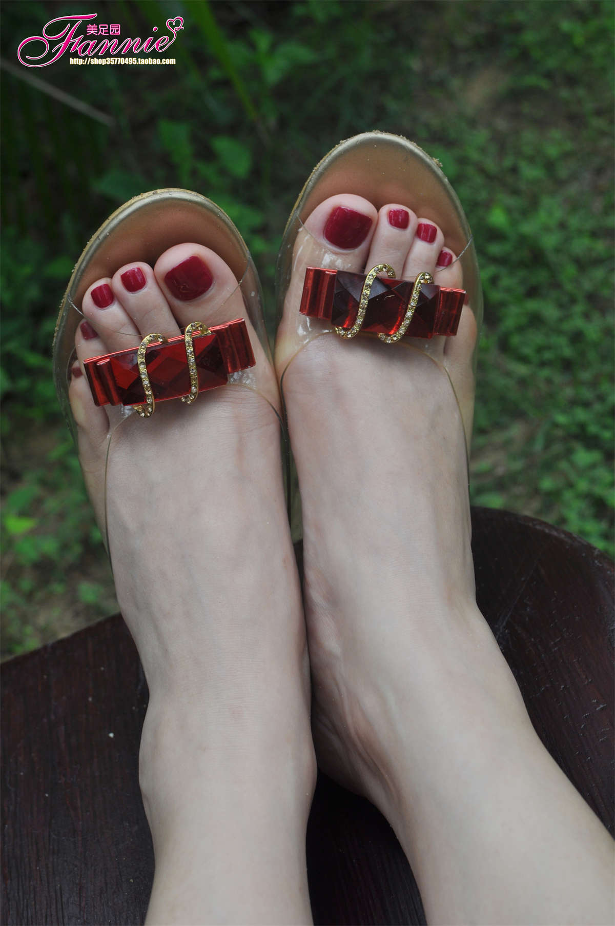 图片[2]-Fannie芬妮美足园NO.333 夏日天堂裸足凉拖（3）-日更街拍
